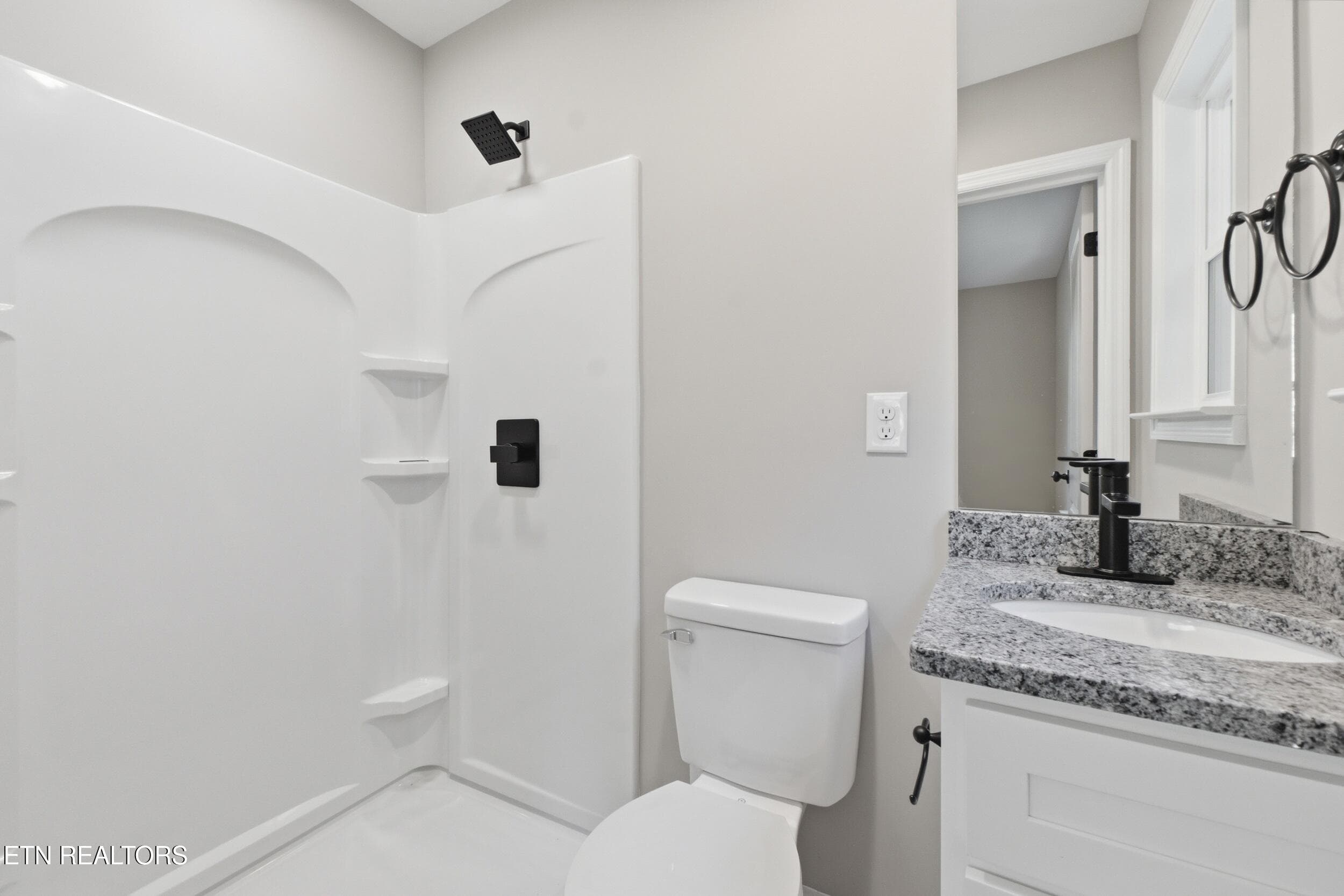 032_dh100244 - 2204 Glengerrie Drive, Soddy-Daisy, TN 37379