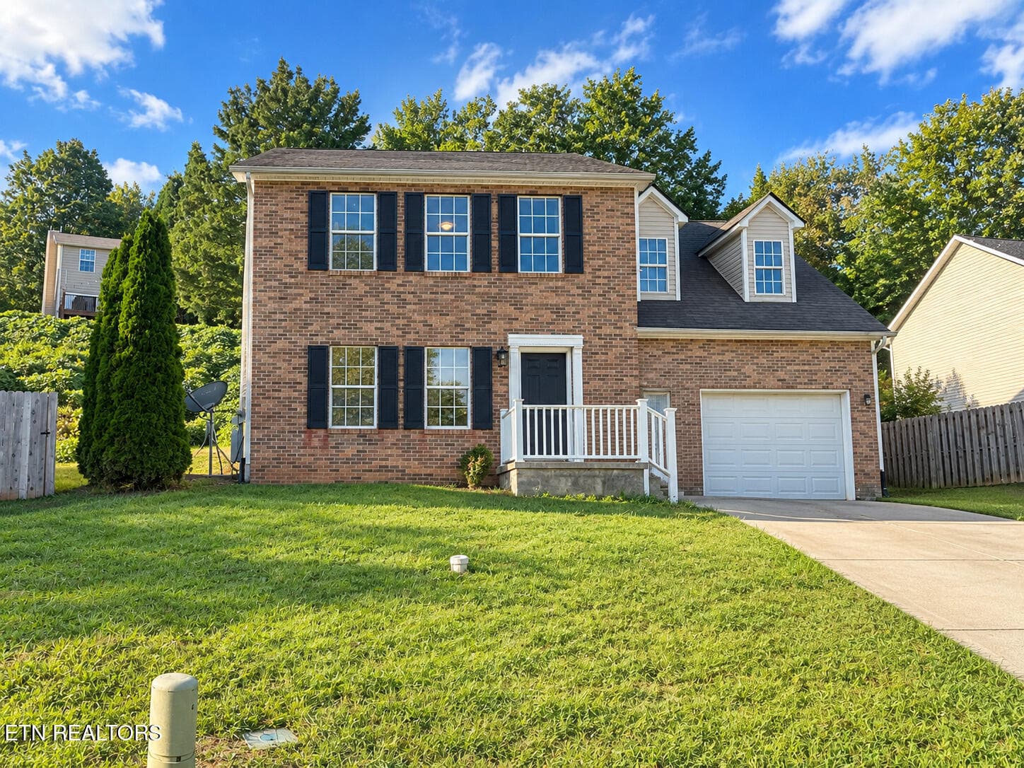 8917 Natures Pond Way, Knoxville, TN 37923