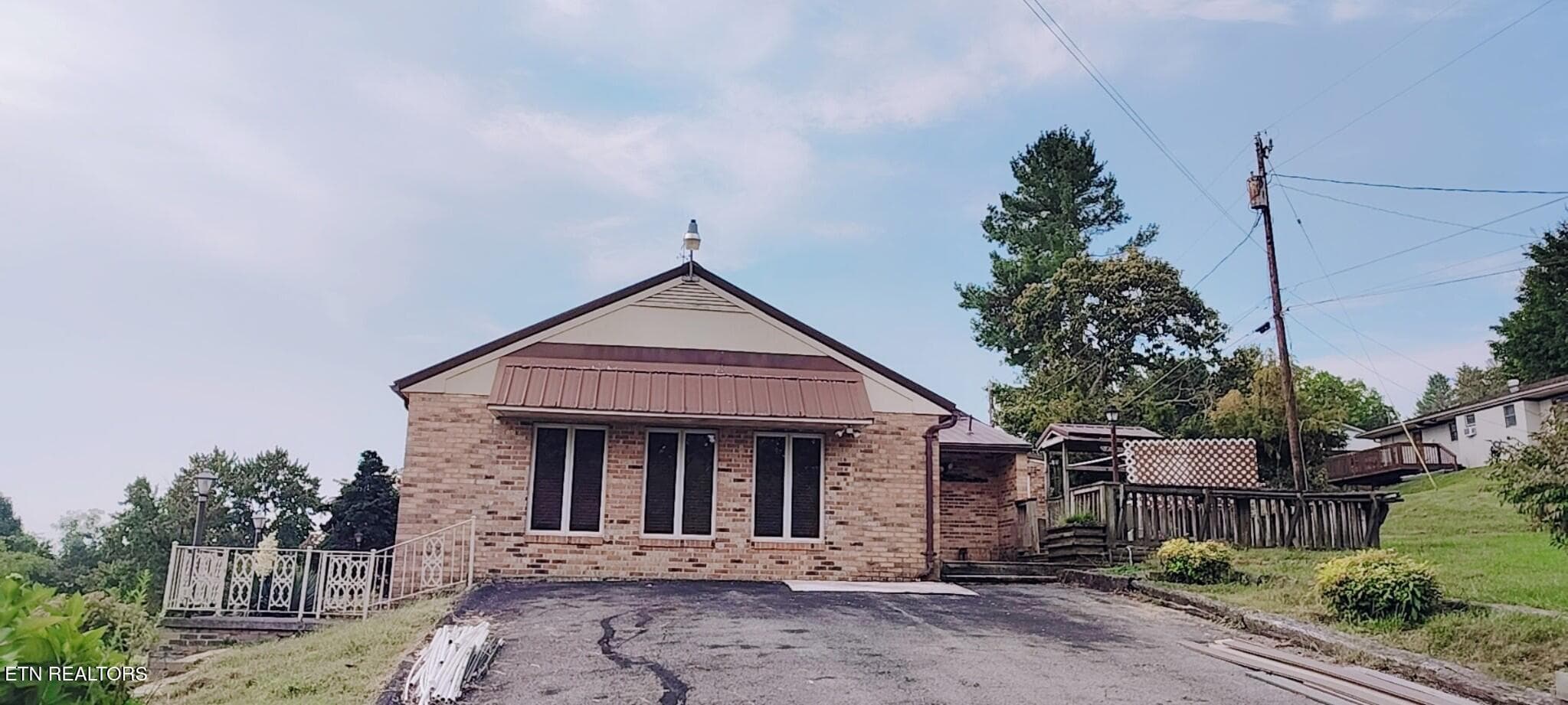 4) 76959-6aa1b9ed6eb15 - 172 Ridgefield Rd SW, Wise, VA 24293