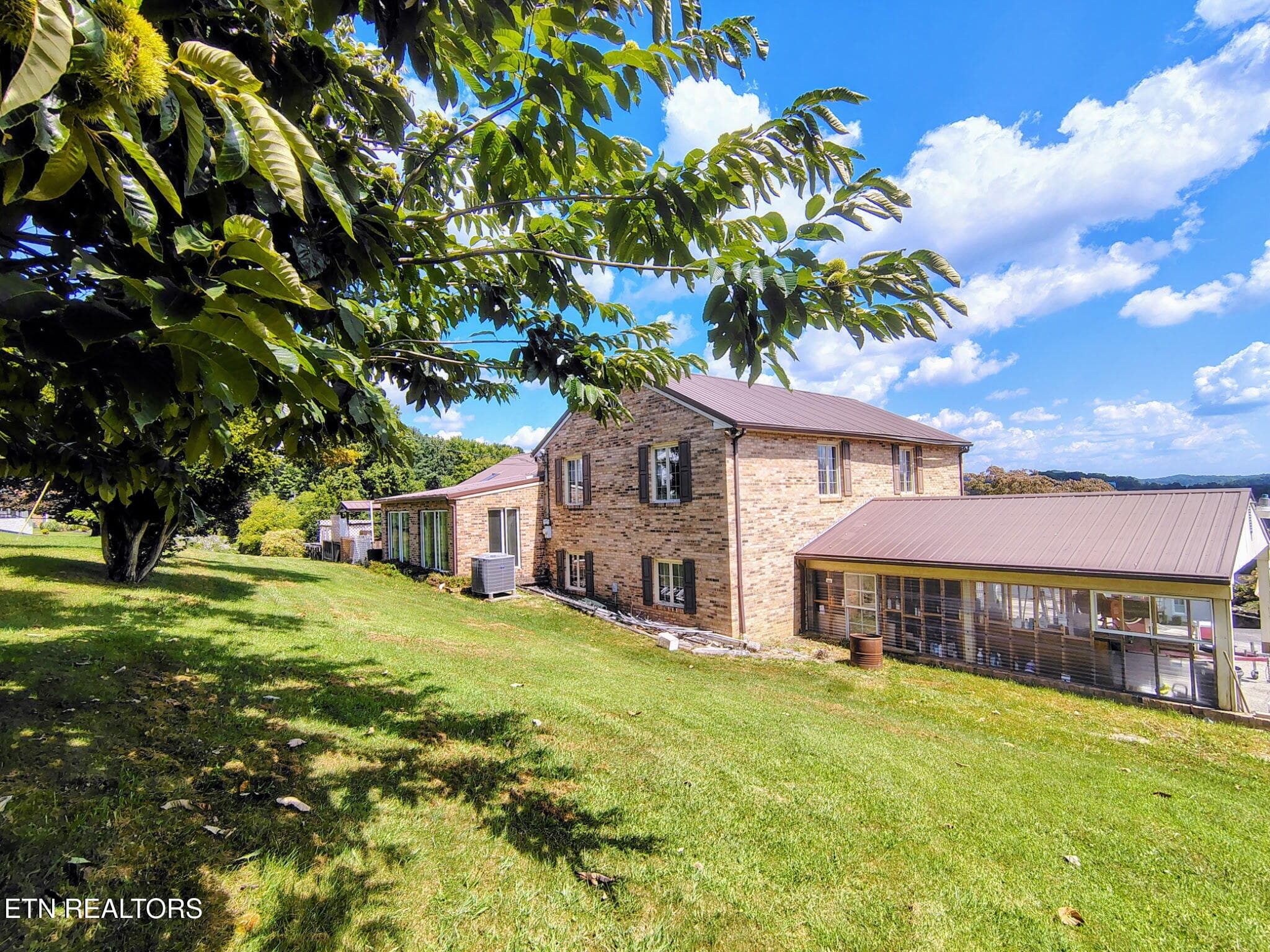 9) 76959-6aa1b9ef75047 - 172 Ridgefield Rd SW, Wise, VA 24293