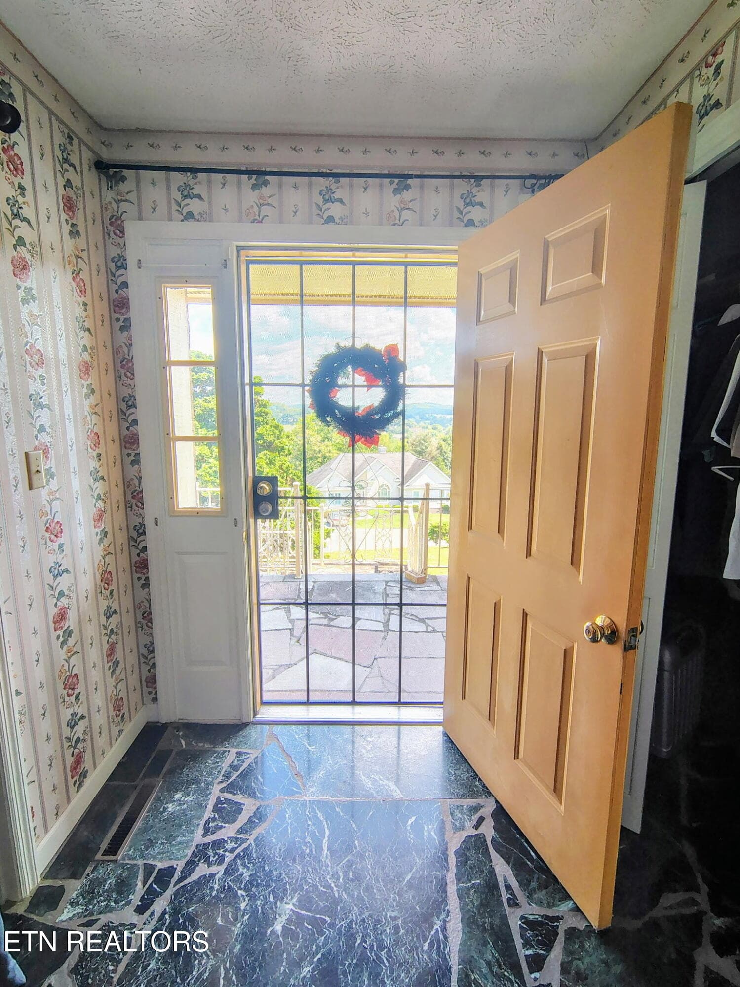 25) 76959-6aa1ba6306346 - 172 Ridgefield Rd SW, Wise, VA 24293