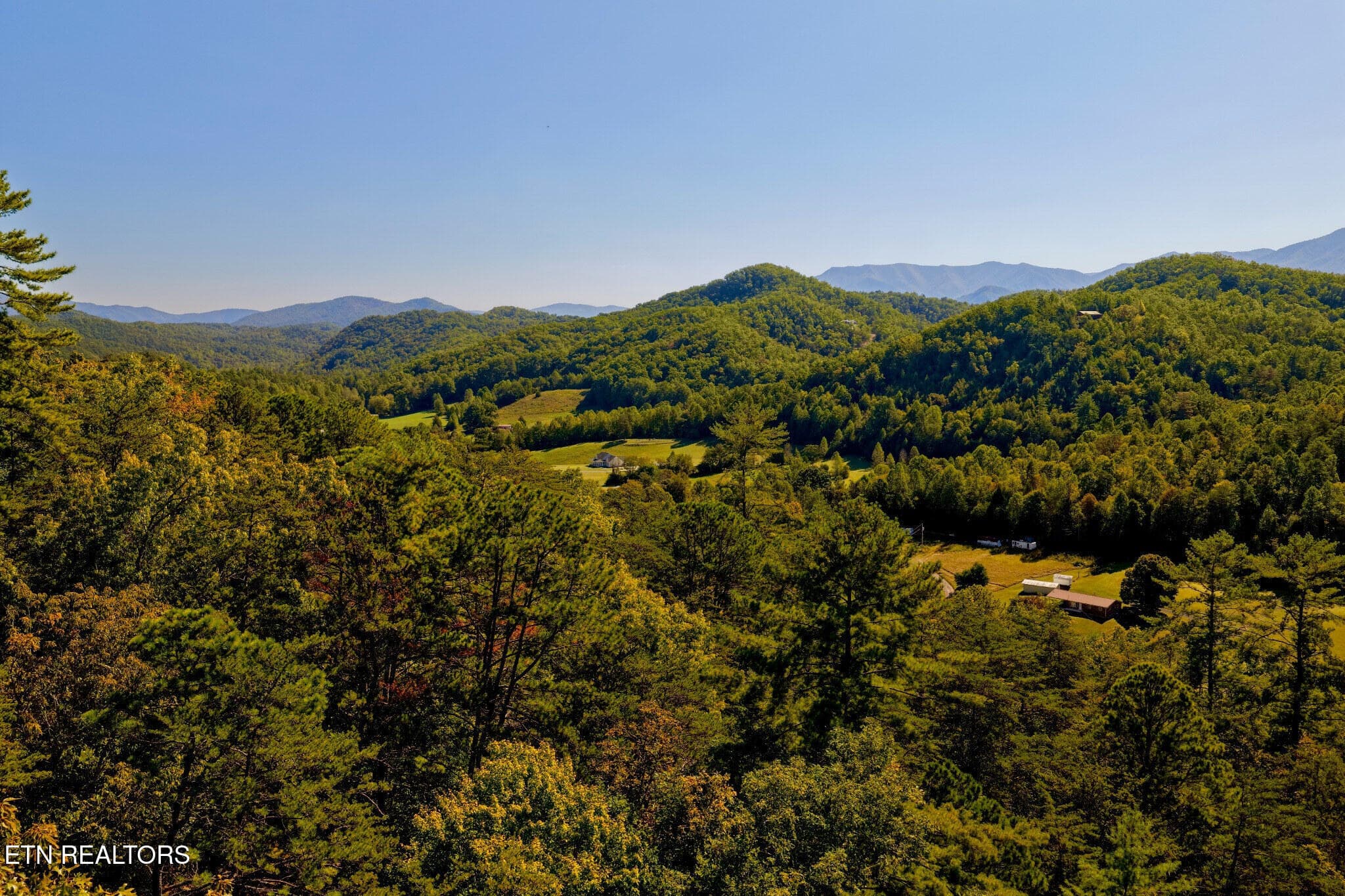 FlexMLS_Resized_Mountain_View_5 - 3738 Oliver Way, Sevierville, TN 37876, Sevierville