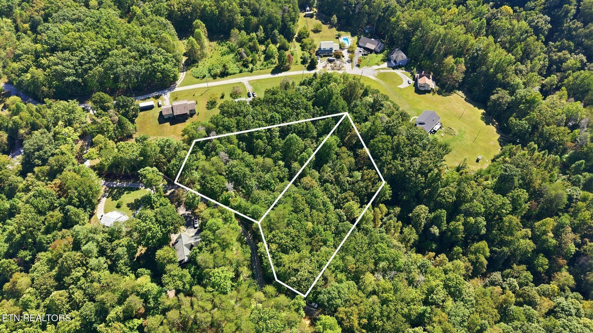 30_51ff21d0-9241-4c10-b792-e40f1bdc3648 - 19 Roy Lee Way, Seymour, TN 37865, Seymour