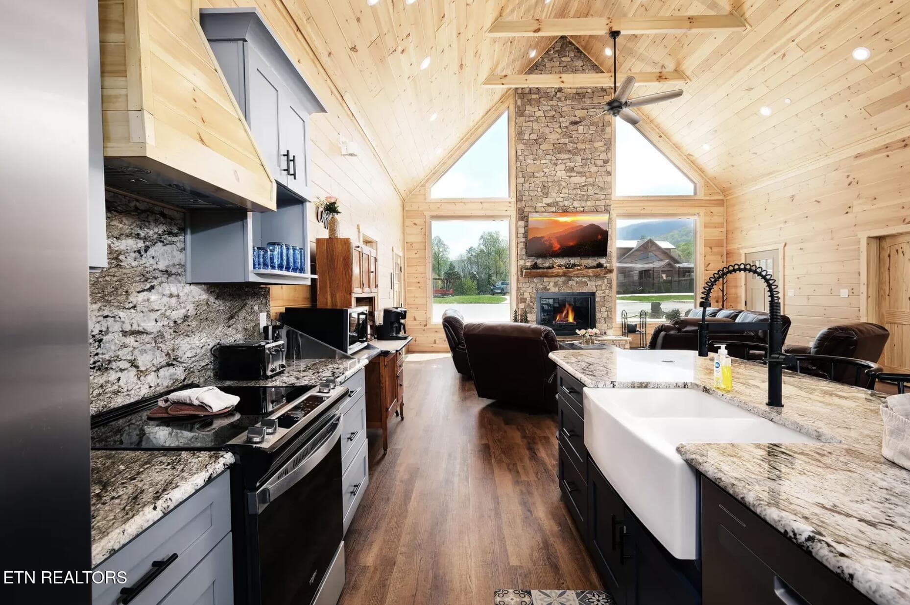 Kitchen - 3453 Cove Meadows Drive, Sevierville, TN 37862, Sevierville
