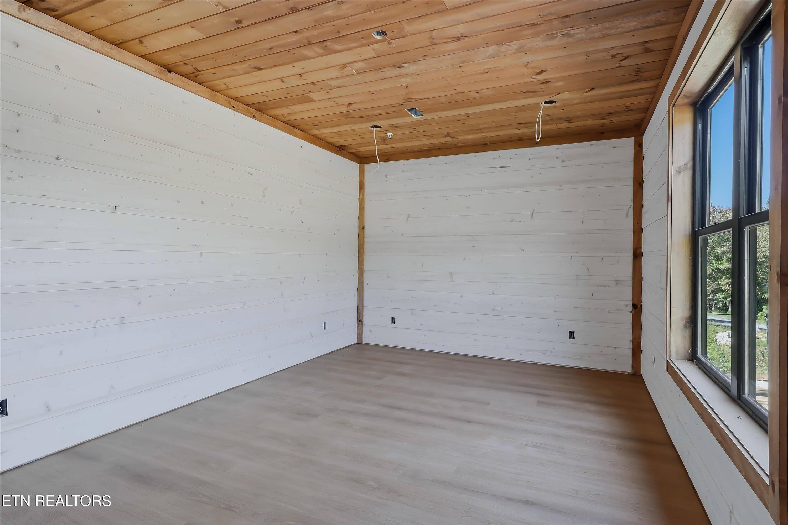 Primary Bedroom Main Level - 3158 Thomas Headrick Rd, Sevierville, TN 37862, Sevierville
