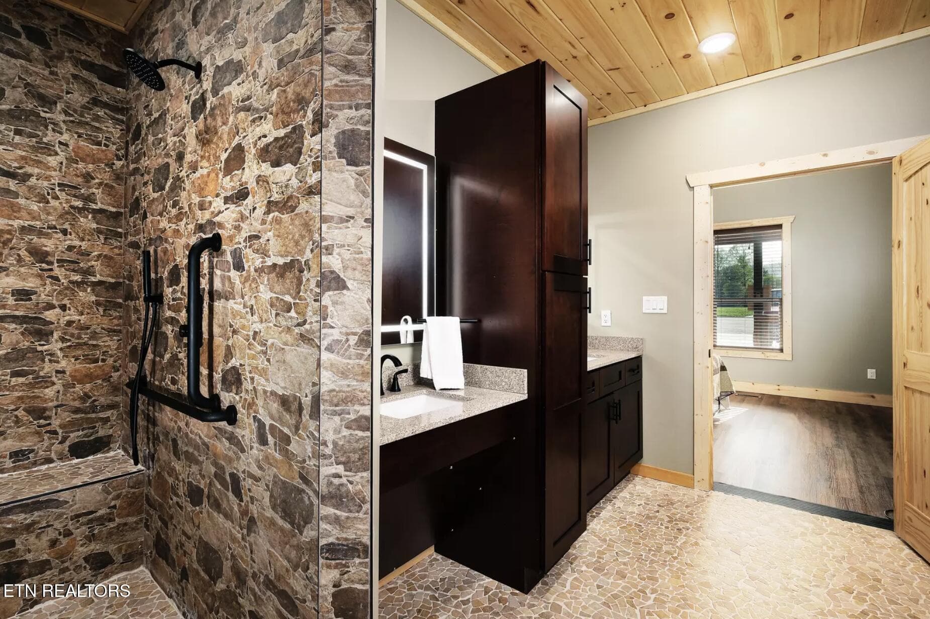 Bathroom #1 - 3453 Cove Meadows Drive, Sevierville, TN 37862, Sevierville