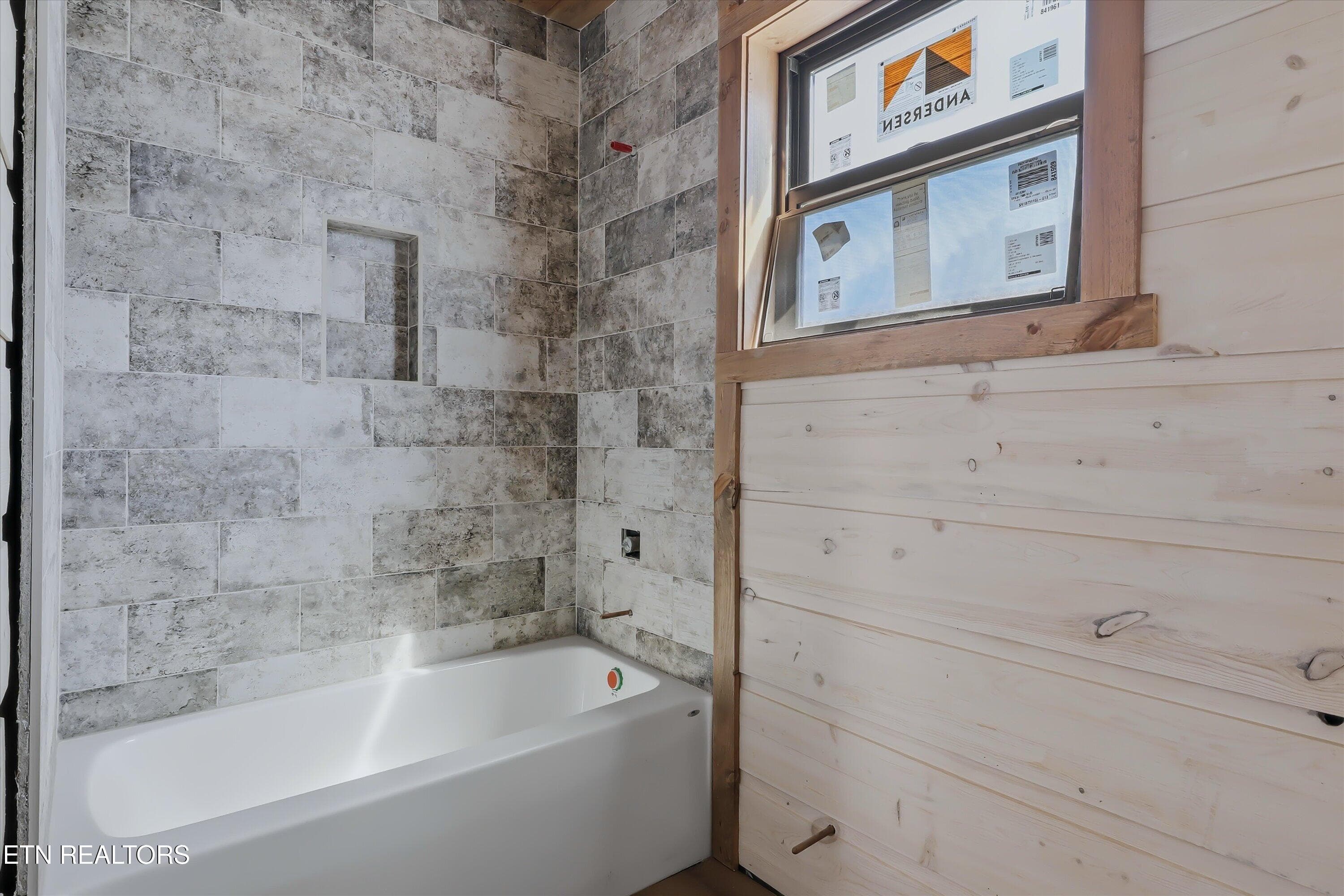 Bathroom Main Level - 3158 Thomas Headrick Rd, Sevierville, TN 37862, Sevierville