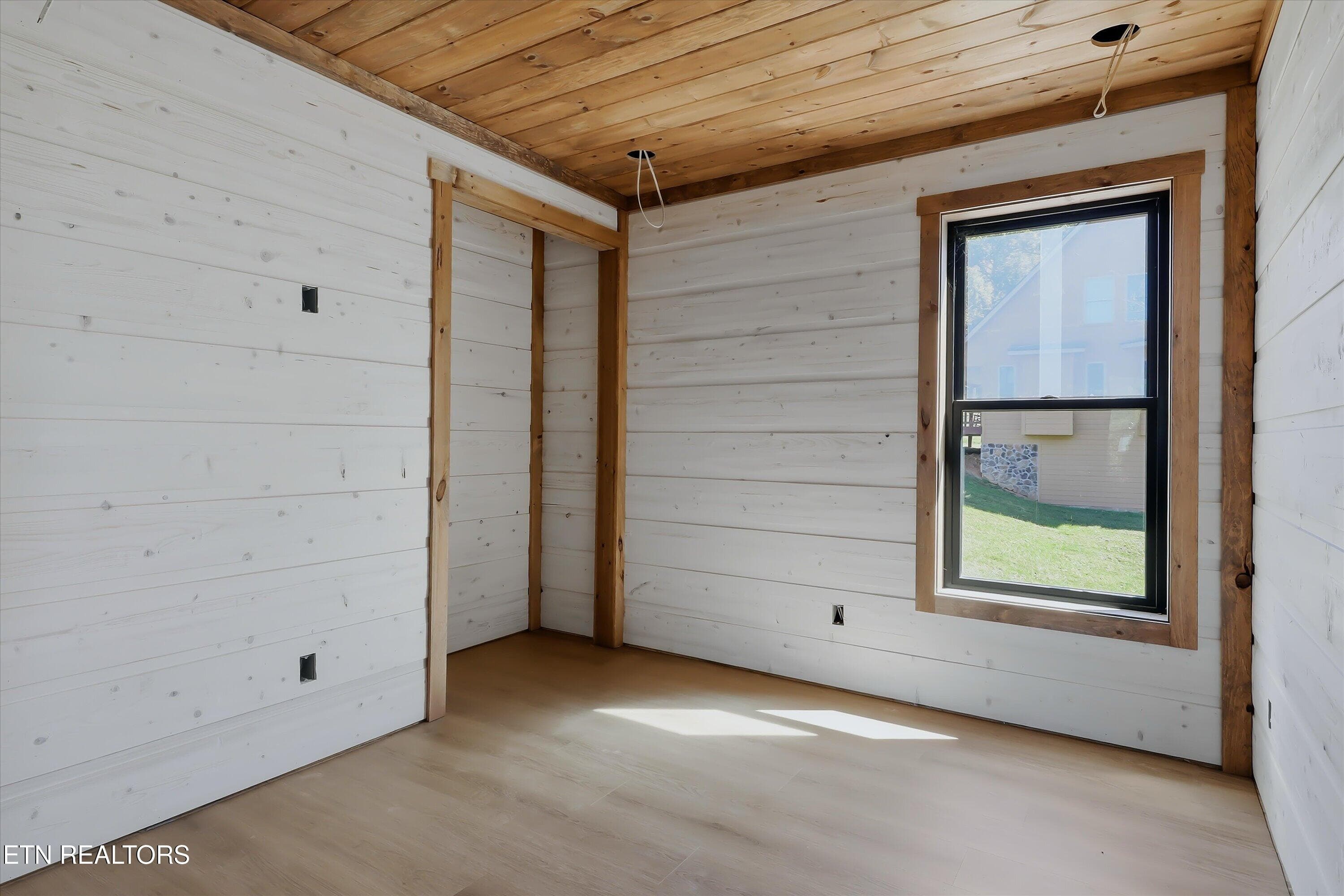 2nd Bedroom Main Level - 3158 Thomas Headrick Rd, Sevierville, TN 37862, Sevierville