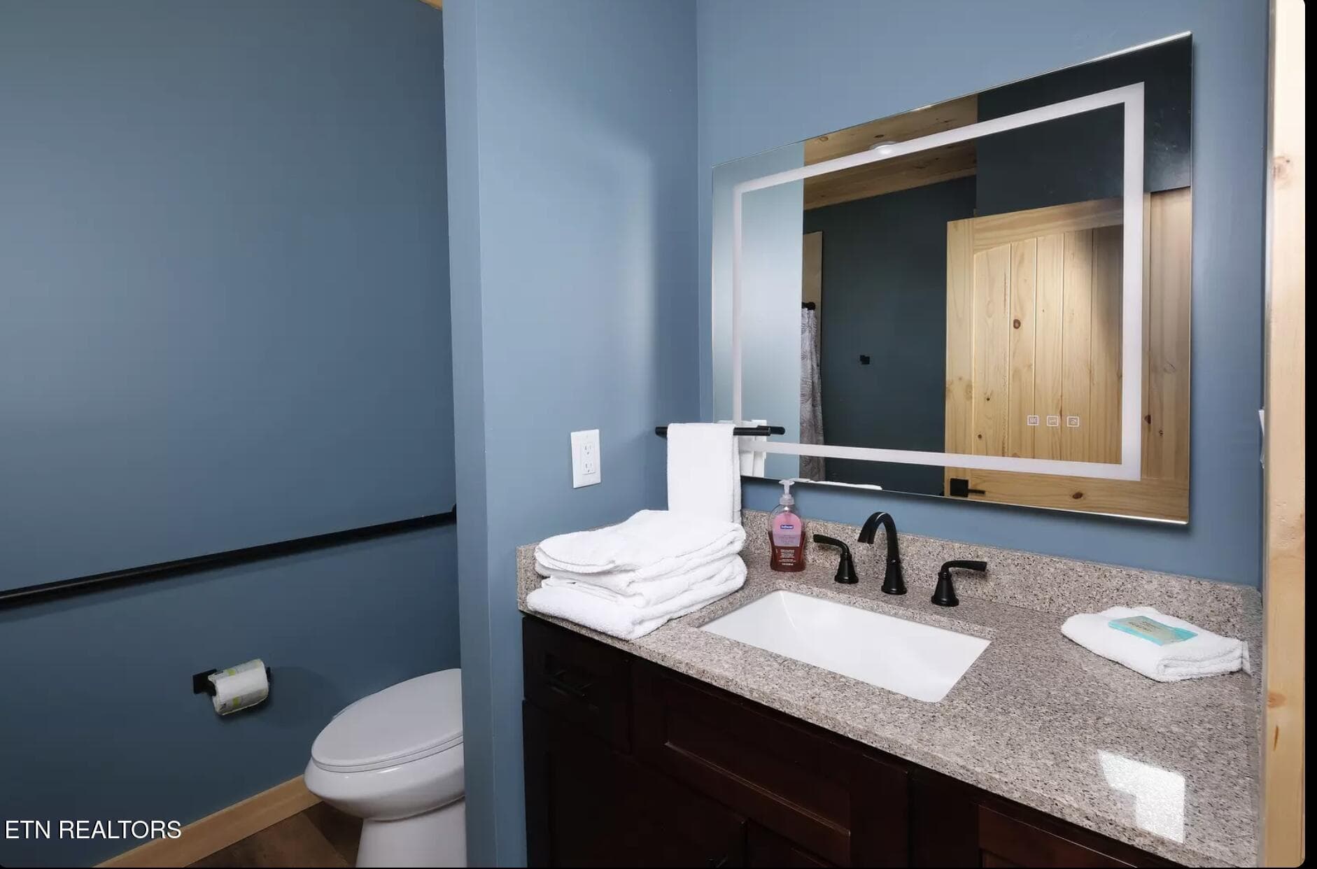 Bathroom #2 - 3453 Cove Meadows Drive, Sevierville, TN 37862, Sevierville