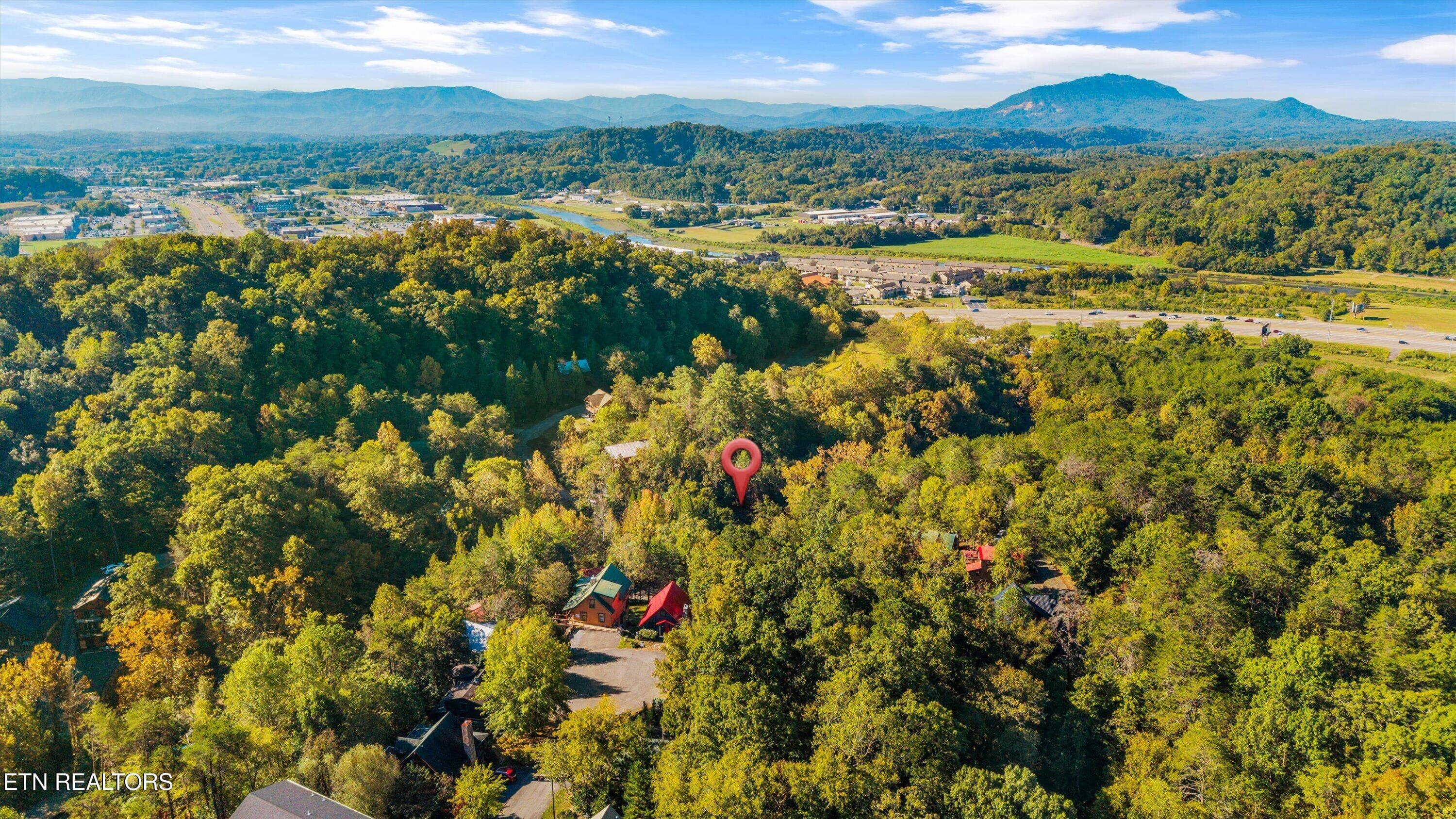 34-214 Tsali Wy 33 - 214 Tsali Way, Sevierville, TN 37876, Sevierville