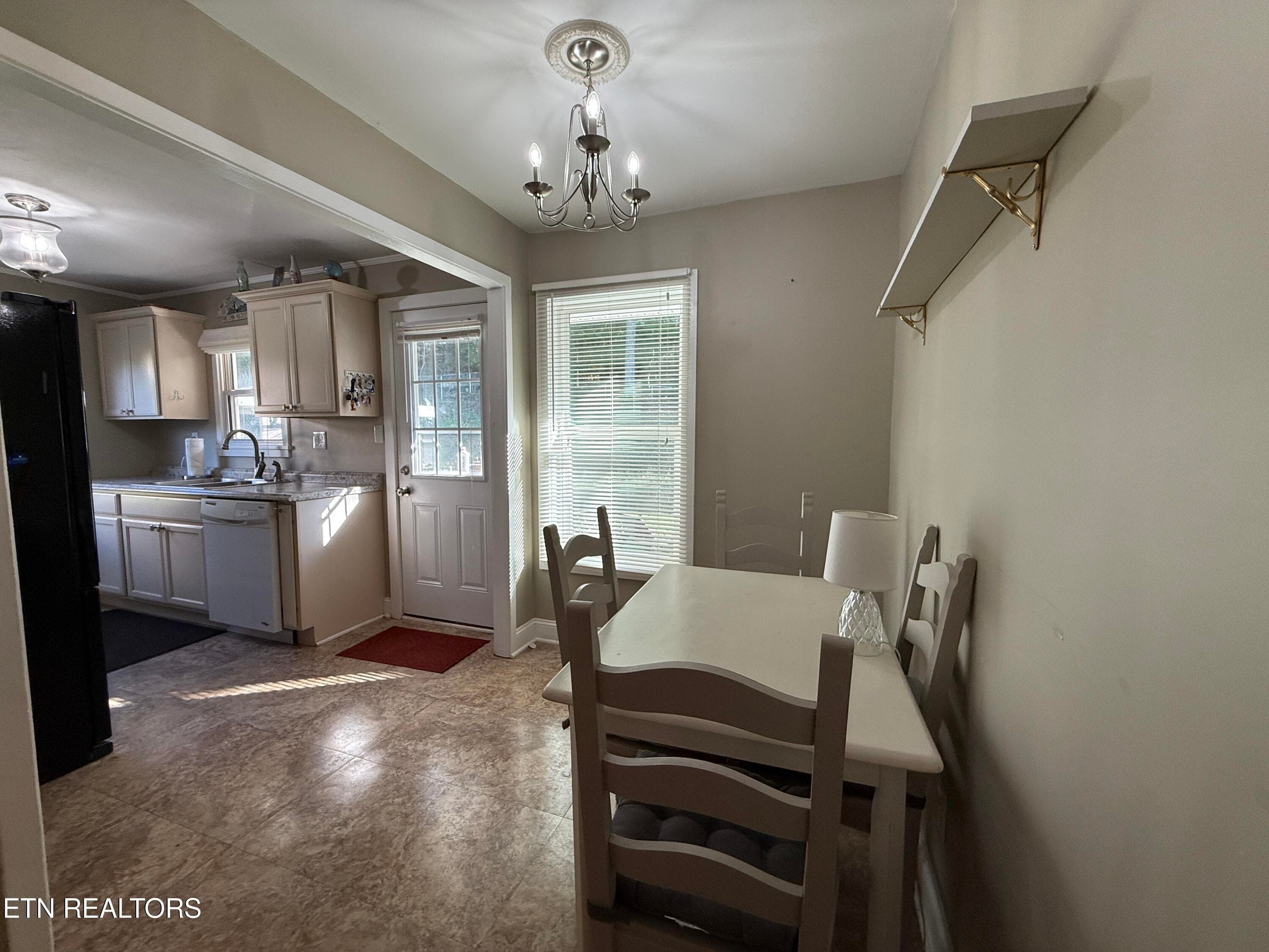 Dining room - 1379 Byrd Circle, Kingston, TN 37763, Kingston