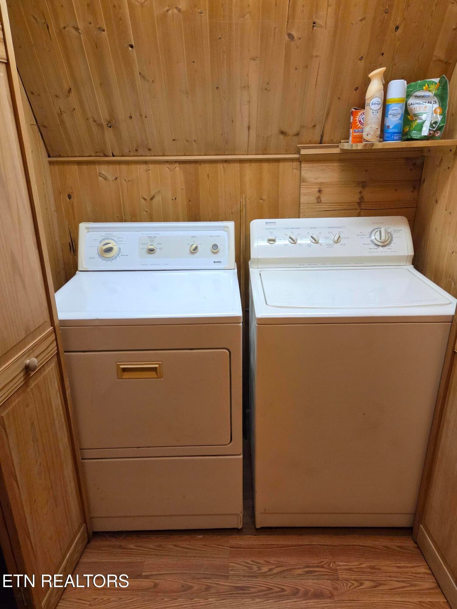 1000019368 - 704 Selma Lane, Gatlinburg, TN 37738