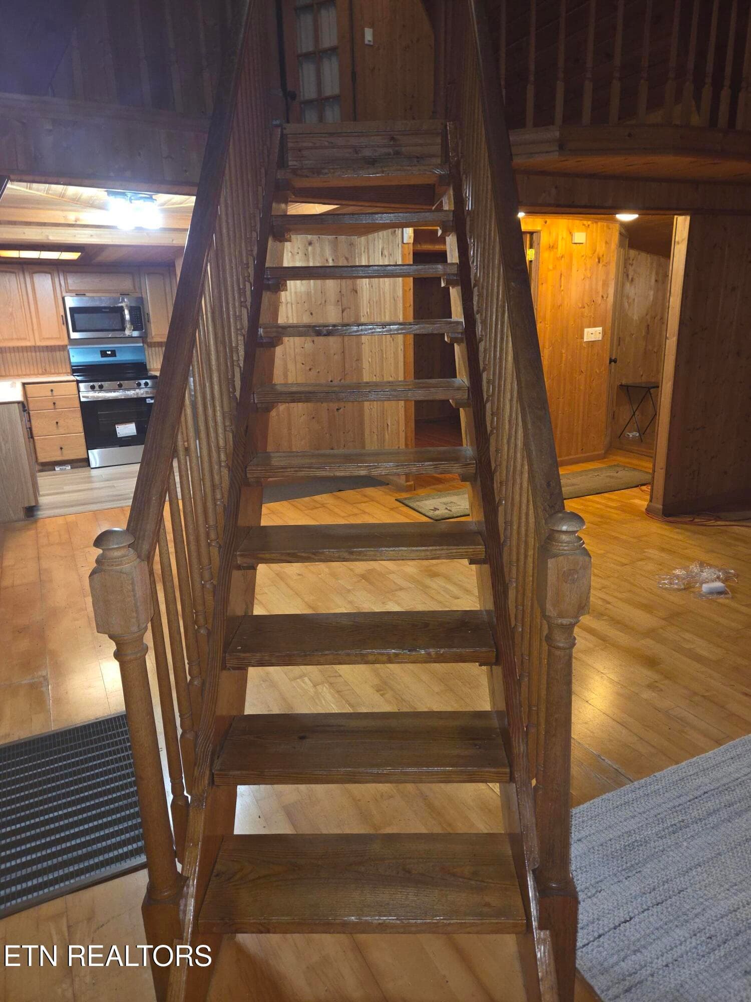 1000019385 - 704 Selma Lane, Gatlinburg, TN 37738