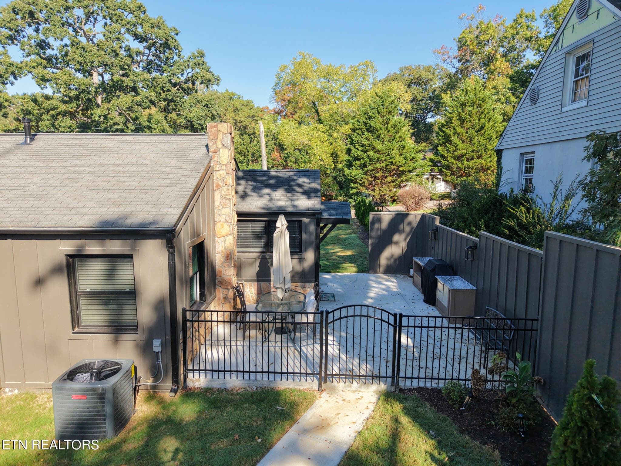 Patio side - 3434 Kenilworth Lane, Knoxville, TN 37917, Knoxville