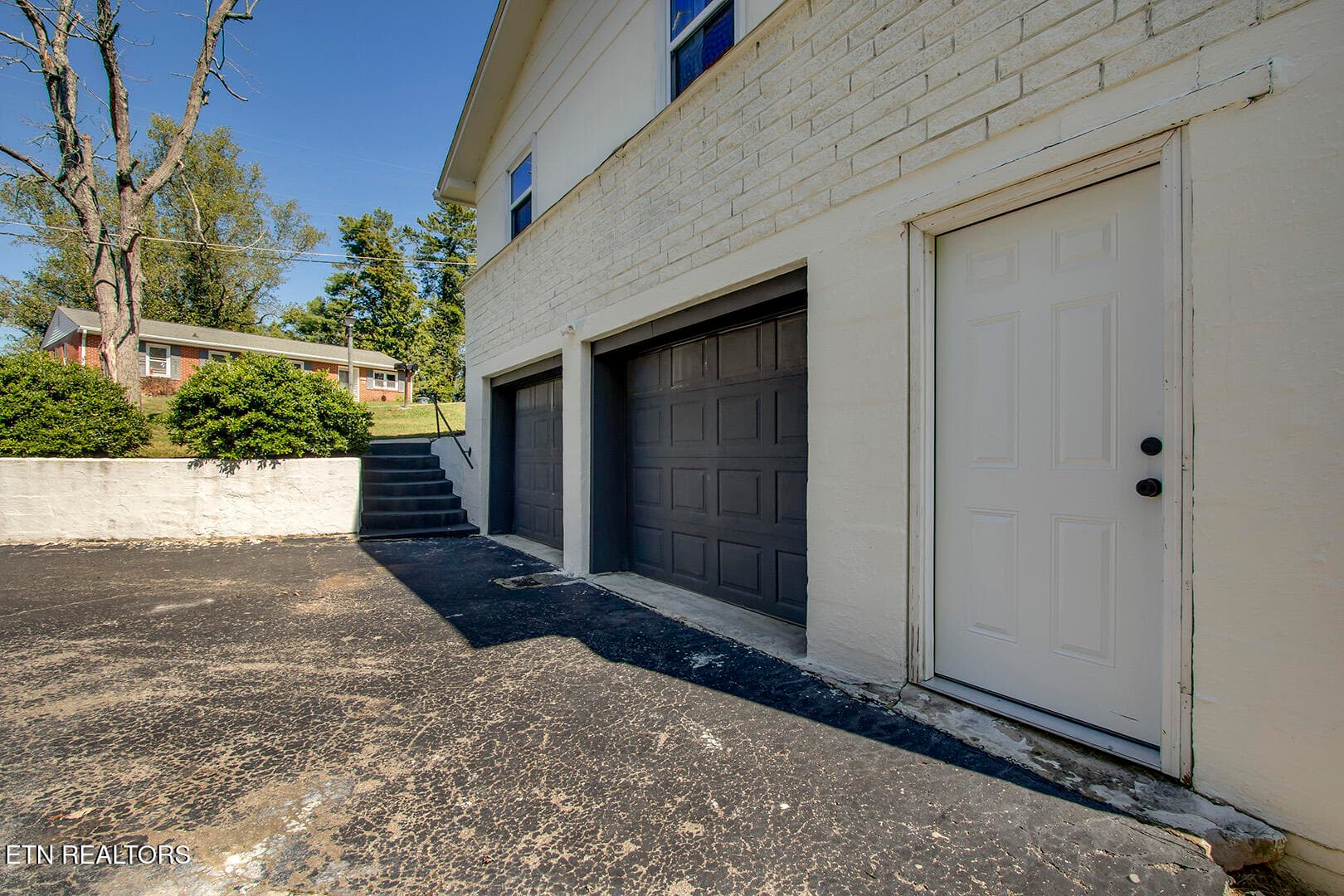 58_SunsetDrive_812_GarageEntries - 812 Sunset Drive, Kingston, TN 37763, Kingston