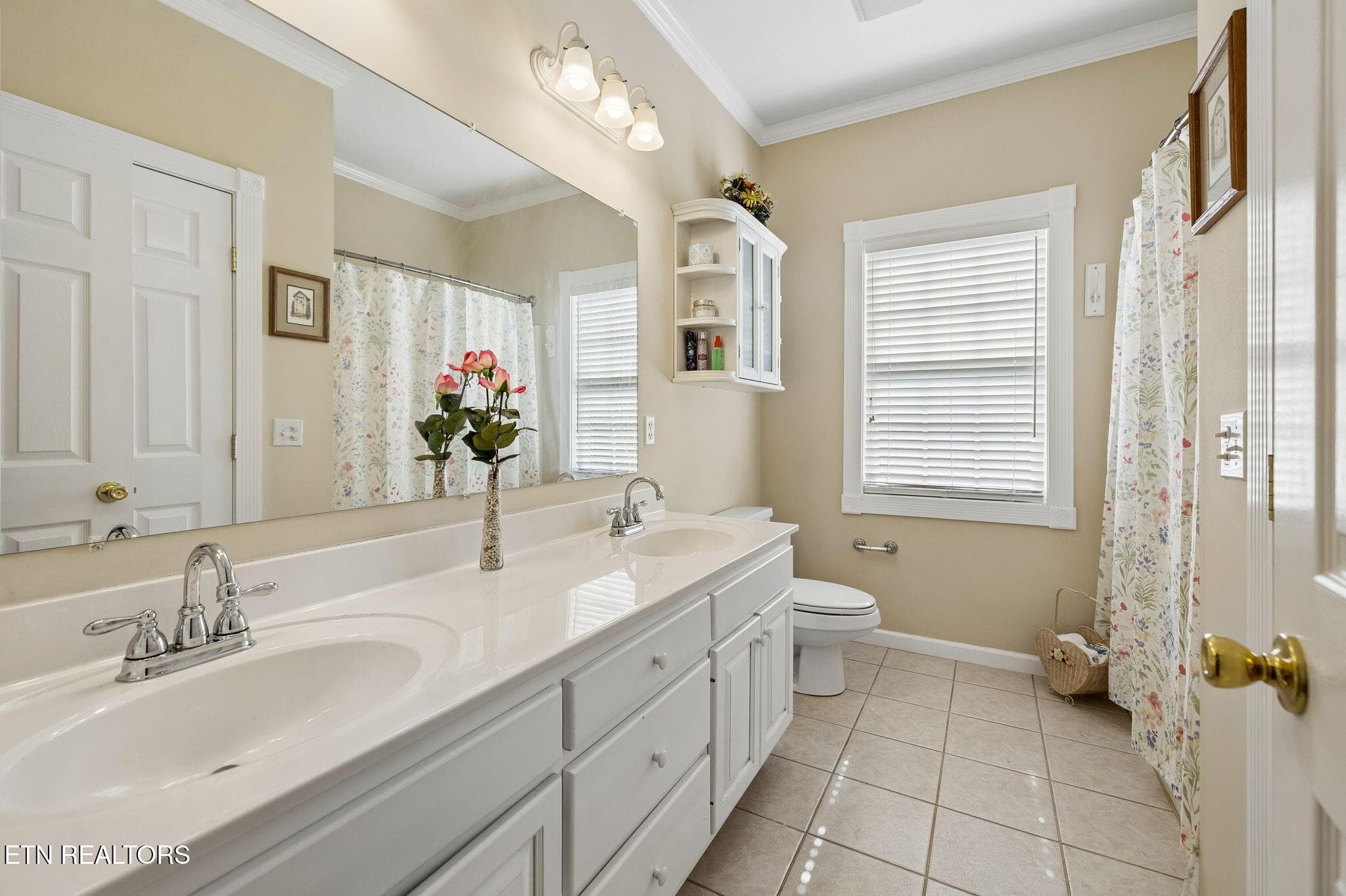 Guest Bathroom - 3551 Tolbert Drive, Cookeville, TN 38506, Cookeville