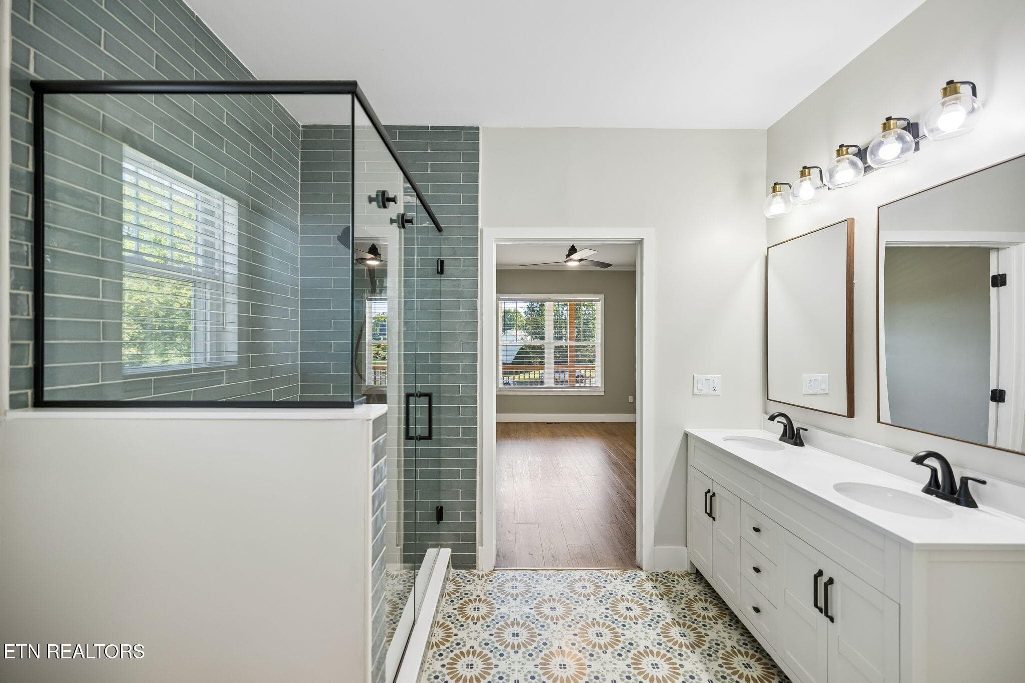 Spacious Bathroom - 5713 Quail Run Drive, Maryville, TN 37804, Maryville
