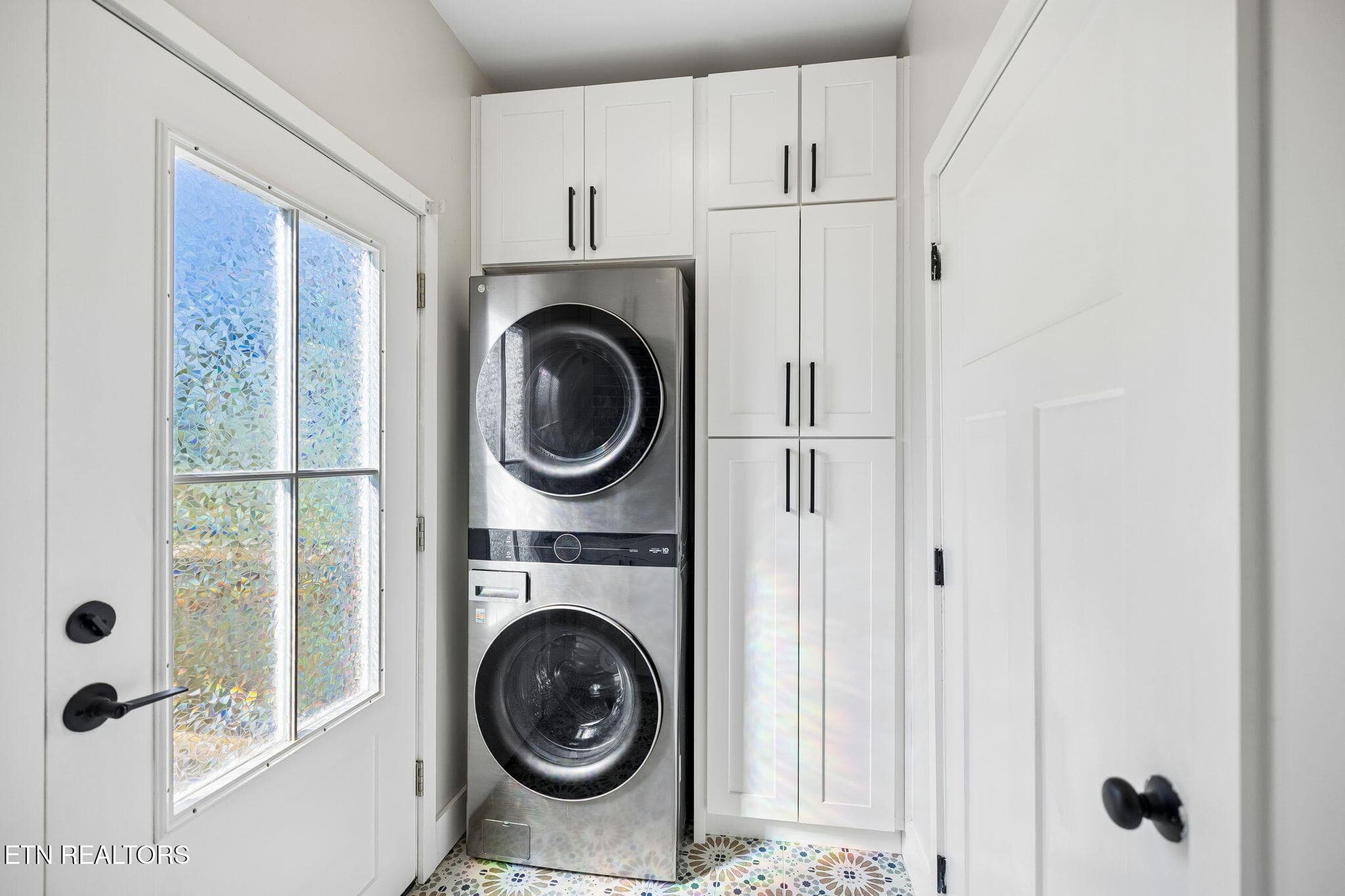 Laundry Room - 5713 Quail Run Drive, Maryville, TN 37804, Maryville