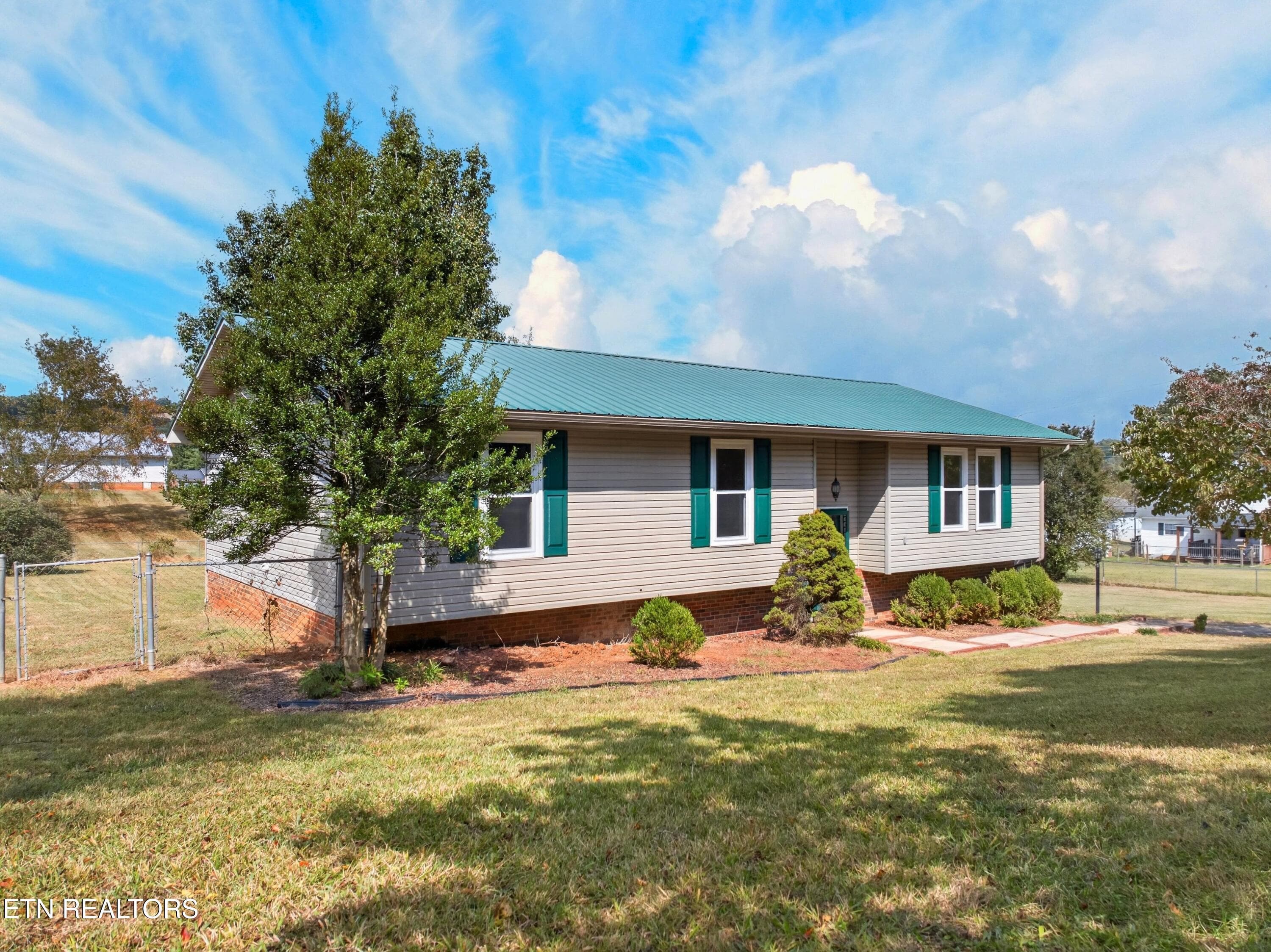 030-112HeritageDrive-Rogersville-TN-3785 - 112 Heritage Drive, Rogersville, TN 37857, Rogersville