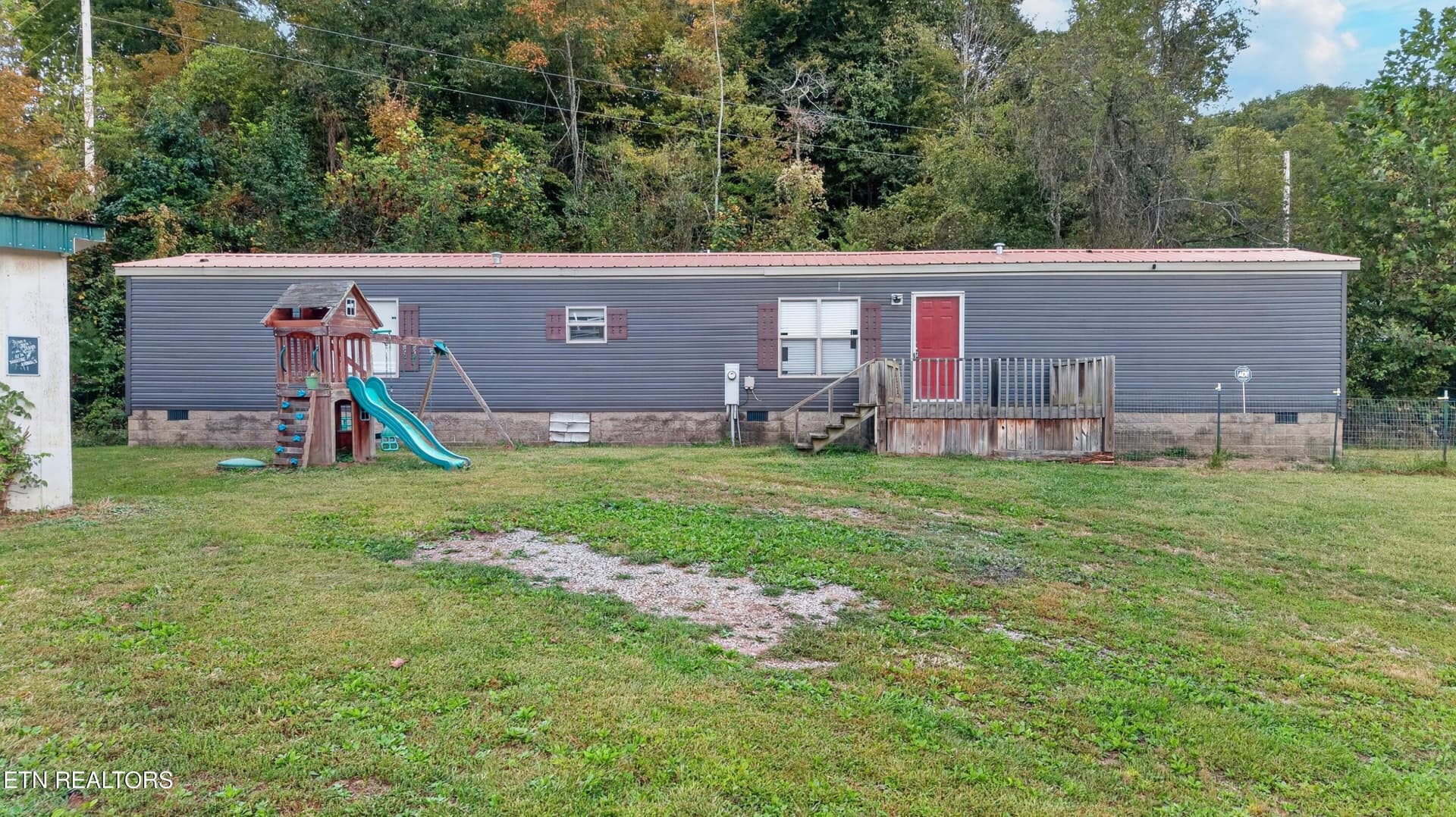2501 Upper Caney Valley Rd, Tazewell, TN 37879
