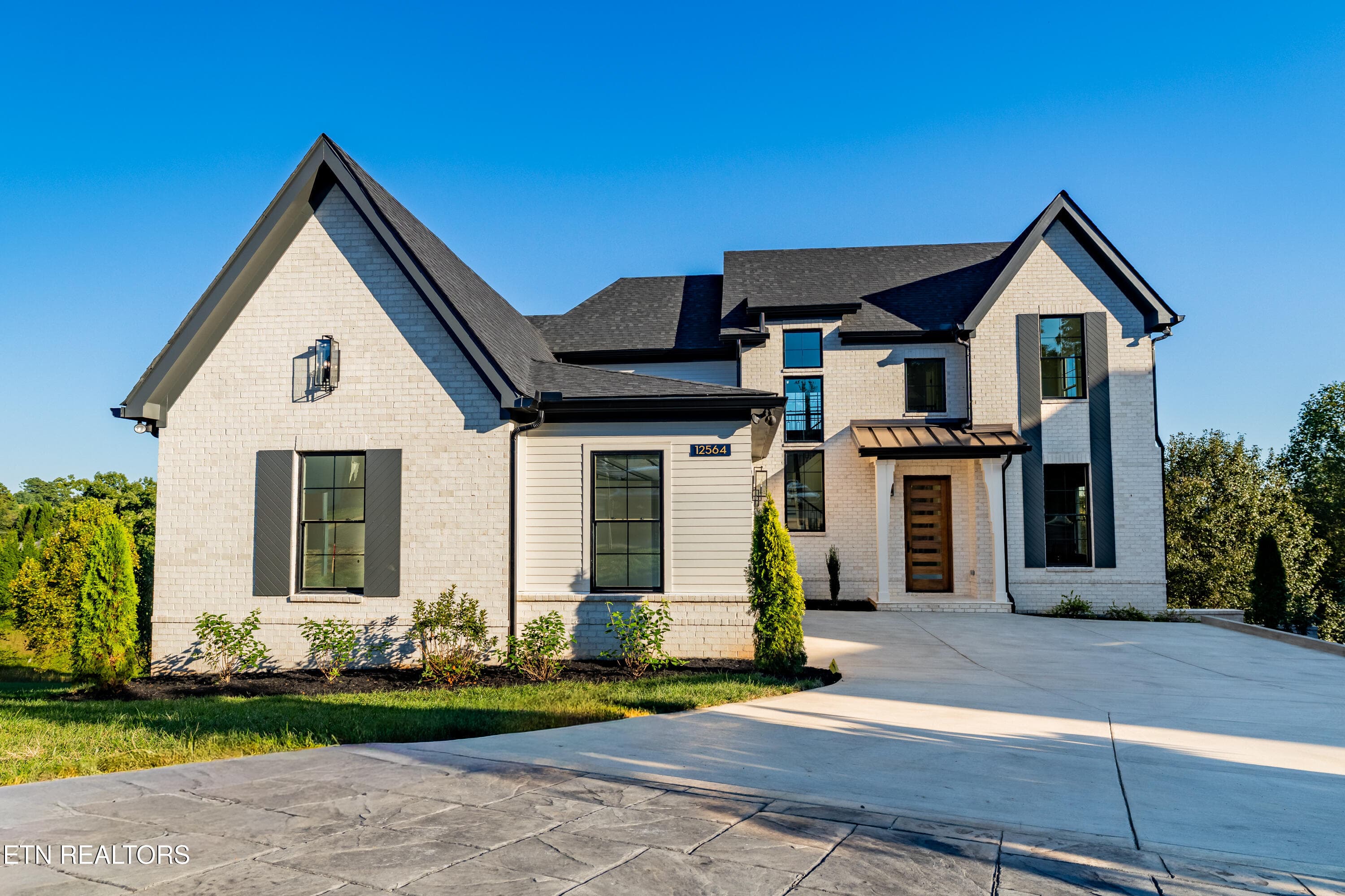 12564 Daisy Field Lane, Farragut, TN 37934