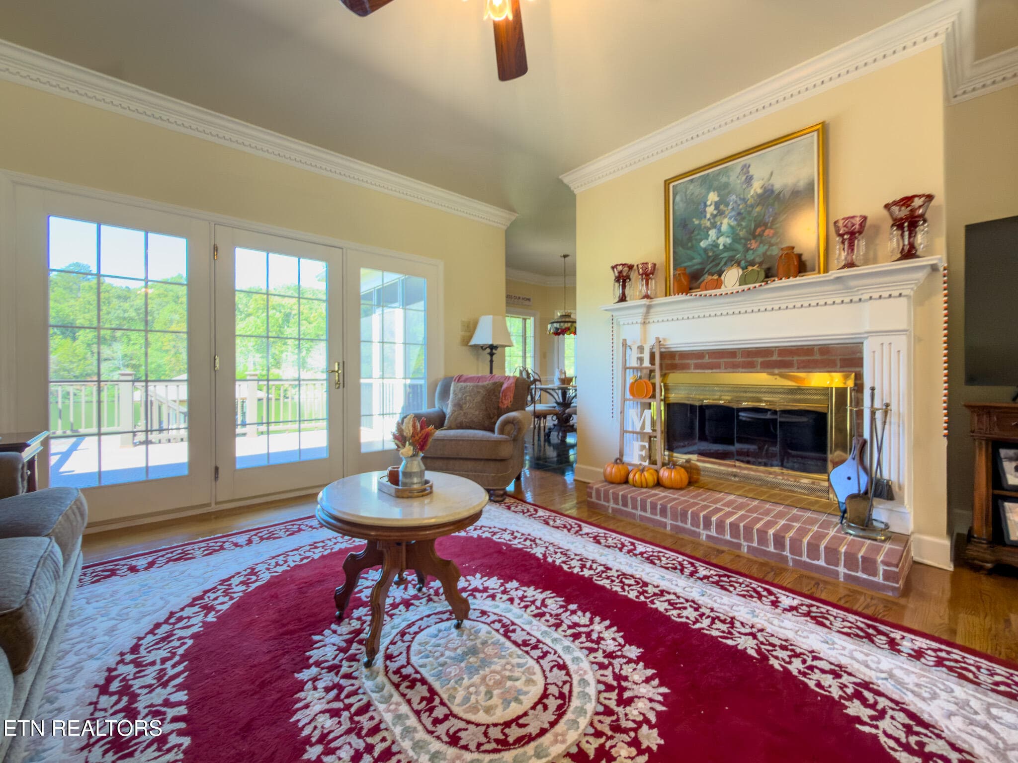 Living Area - 2451 Parris Drive, Lenoir City, TN 37772, Lenoir City