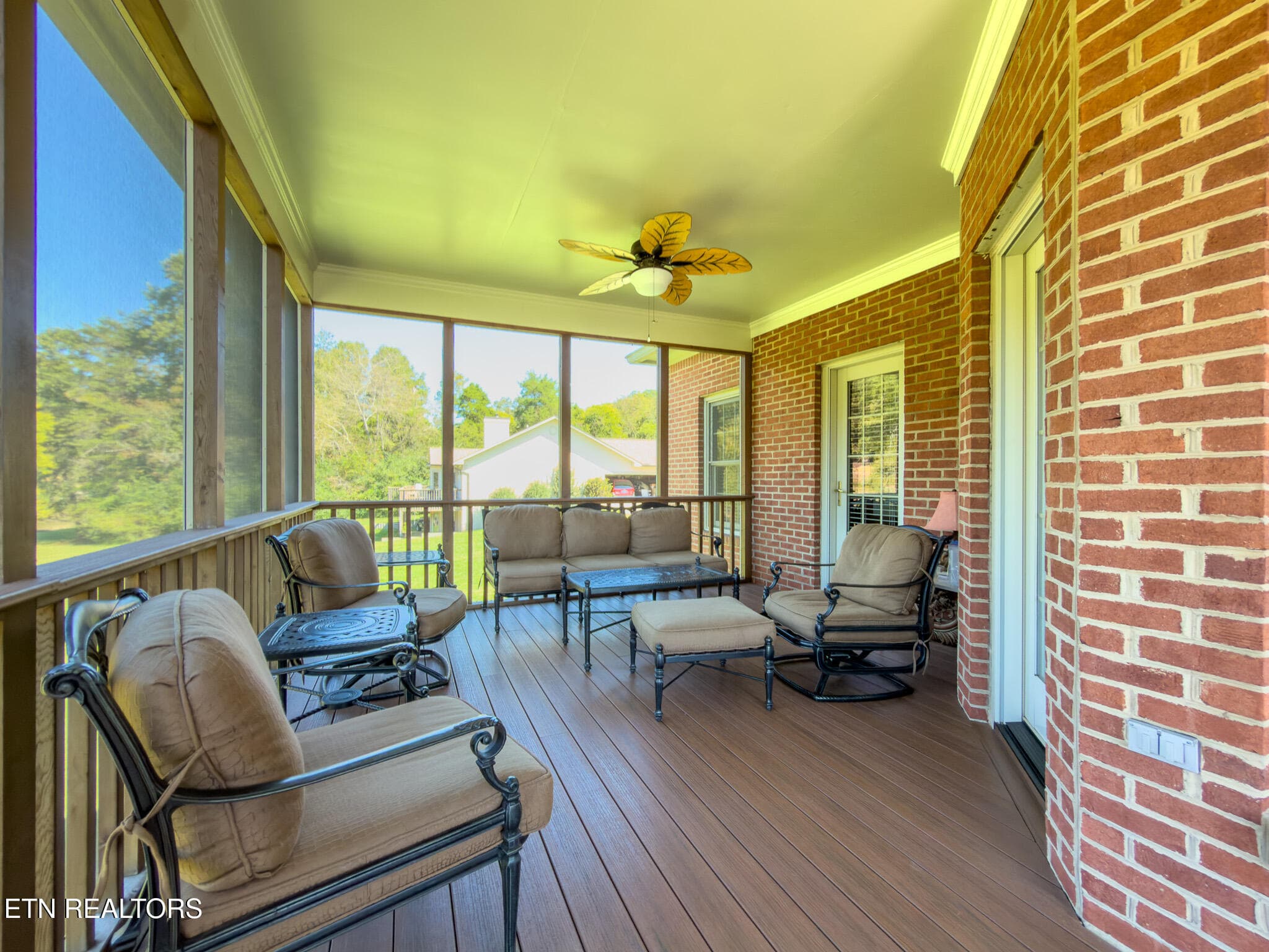 Screened Porch - 2451 Parris Drive, Lenoir City, TN 37772, Lenoir City