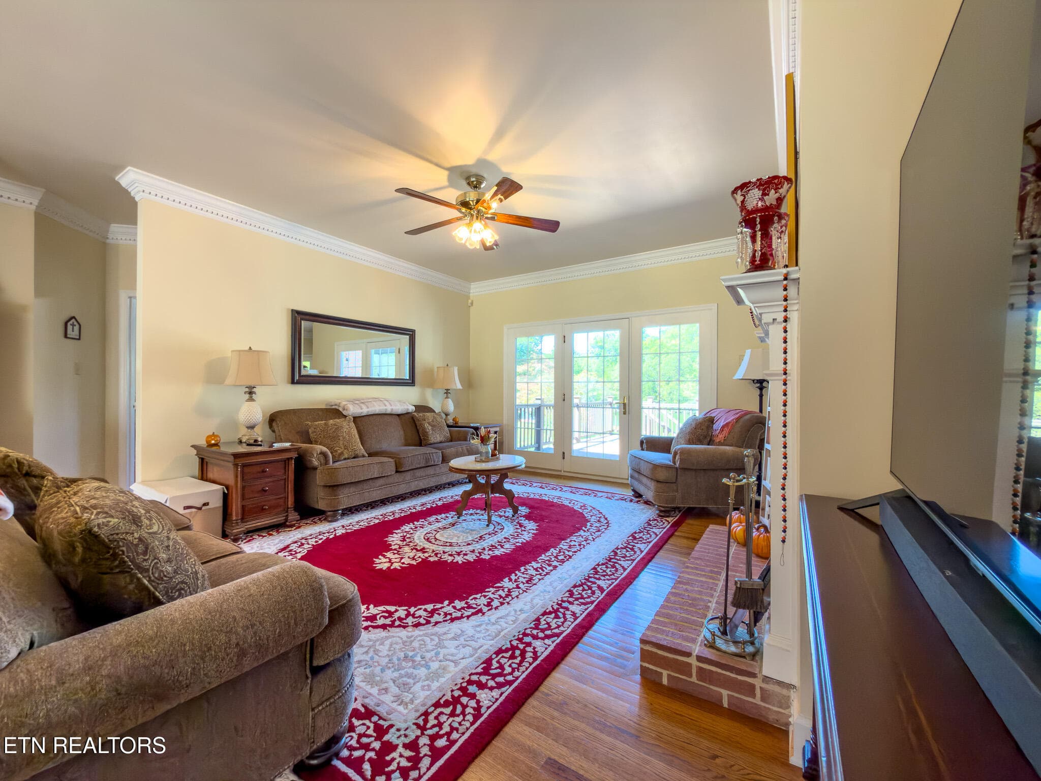 Living Area - 2451 Parris Drive, Lenoir City, TN 37772, Lenoir City