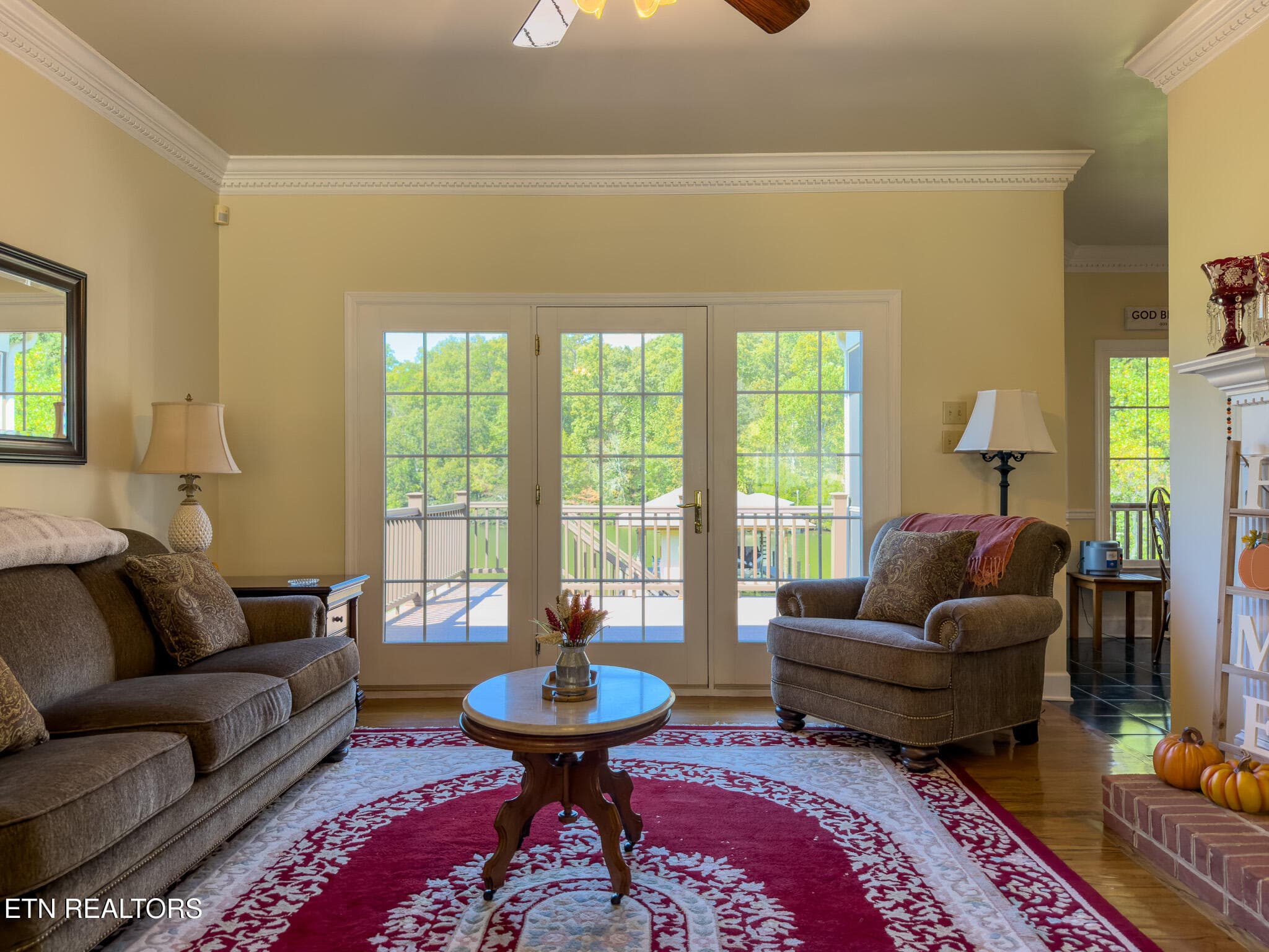 Living Area - 2451 Parris Drive, Lenoir City, TN 37772, Lenoir City