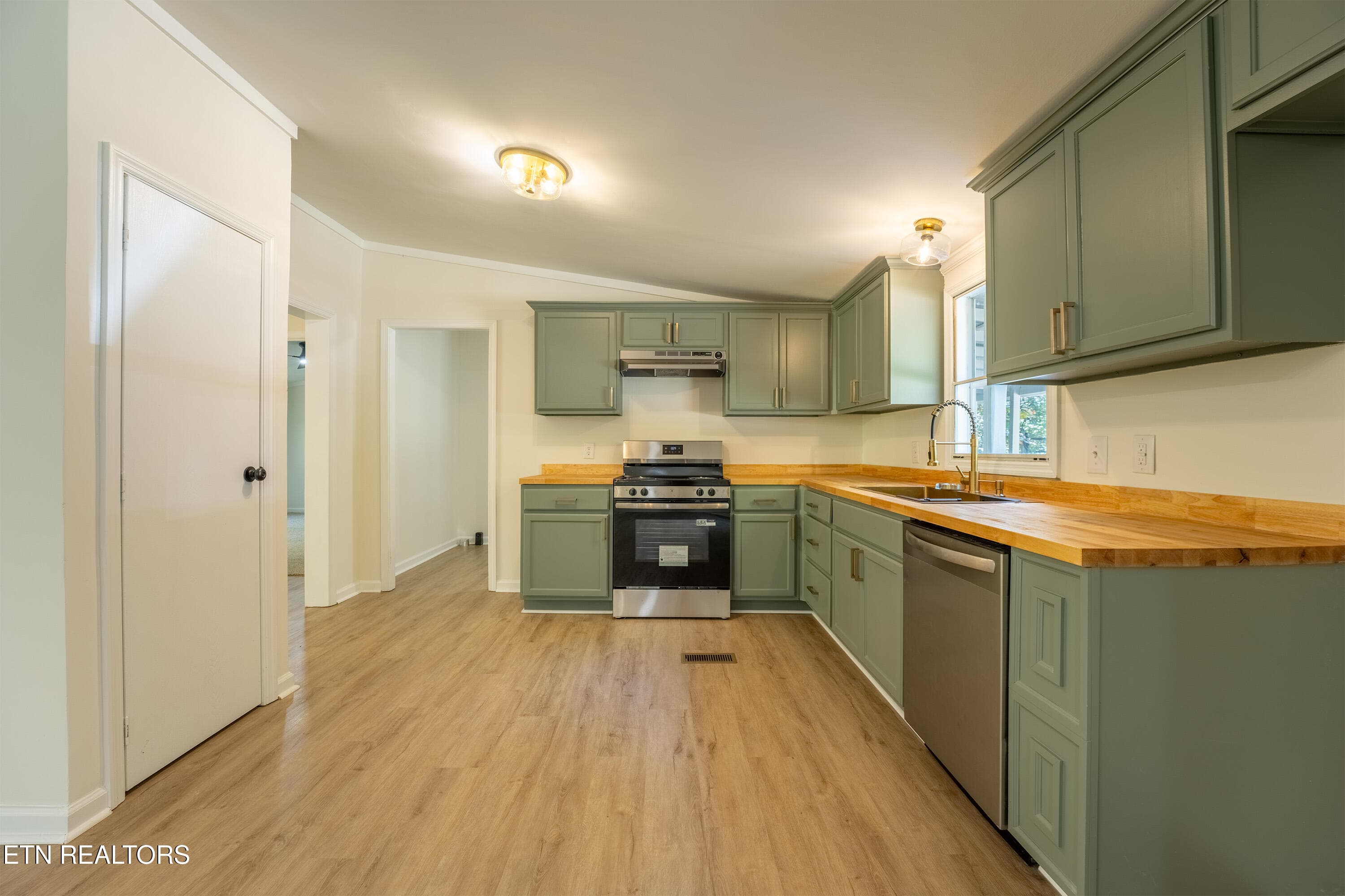 File 14 - 5903 Omega Drive, Tallassee, TN 37878, Tallassee