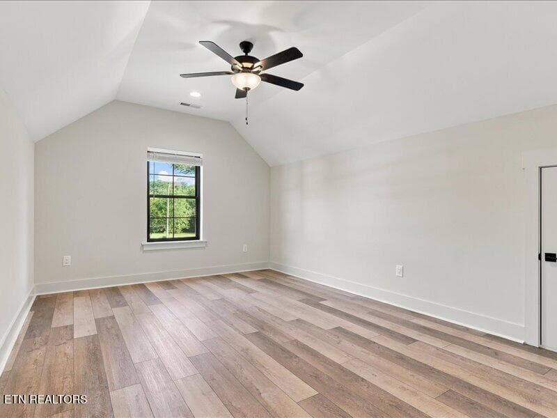 24-020_1I2A1938 - 1511 Grainger Ave, Knoxville, TN 37917, Knoxville