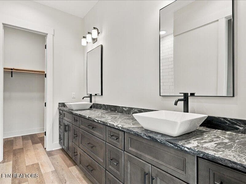 32-032_1I2A1971 - 1511 Grainger Ave, Knoxville, TN 37917, Knoxville