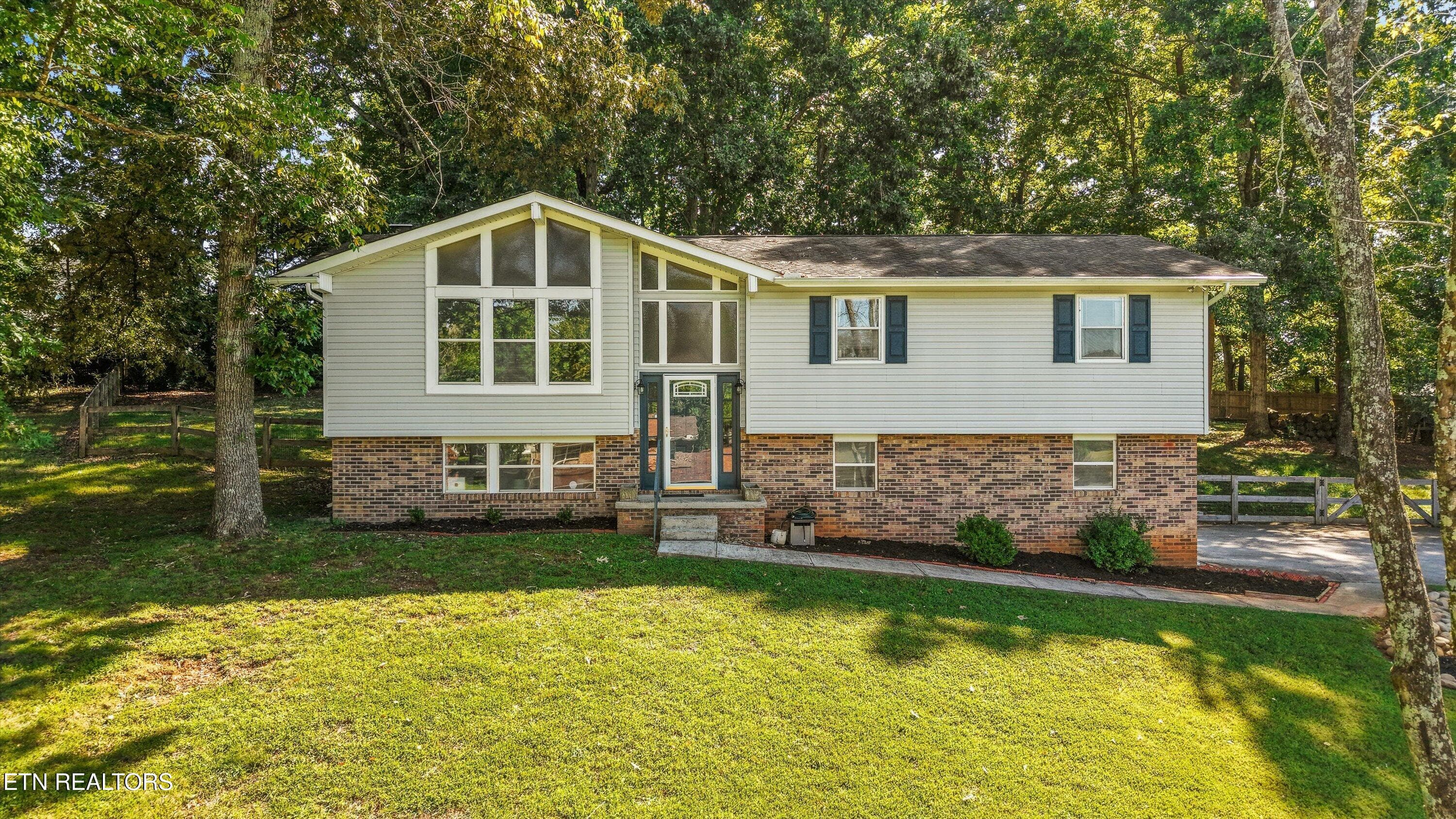 8804 Mallow Drive, Knoxville, TN 37922