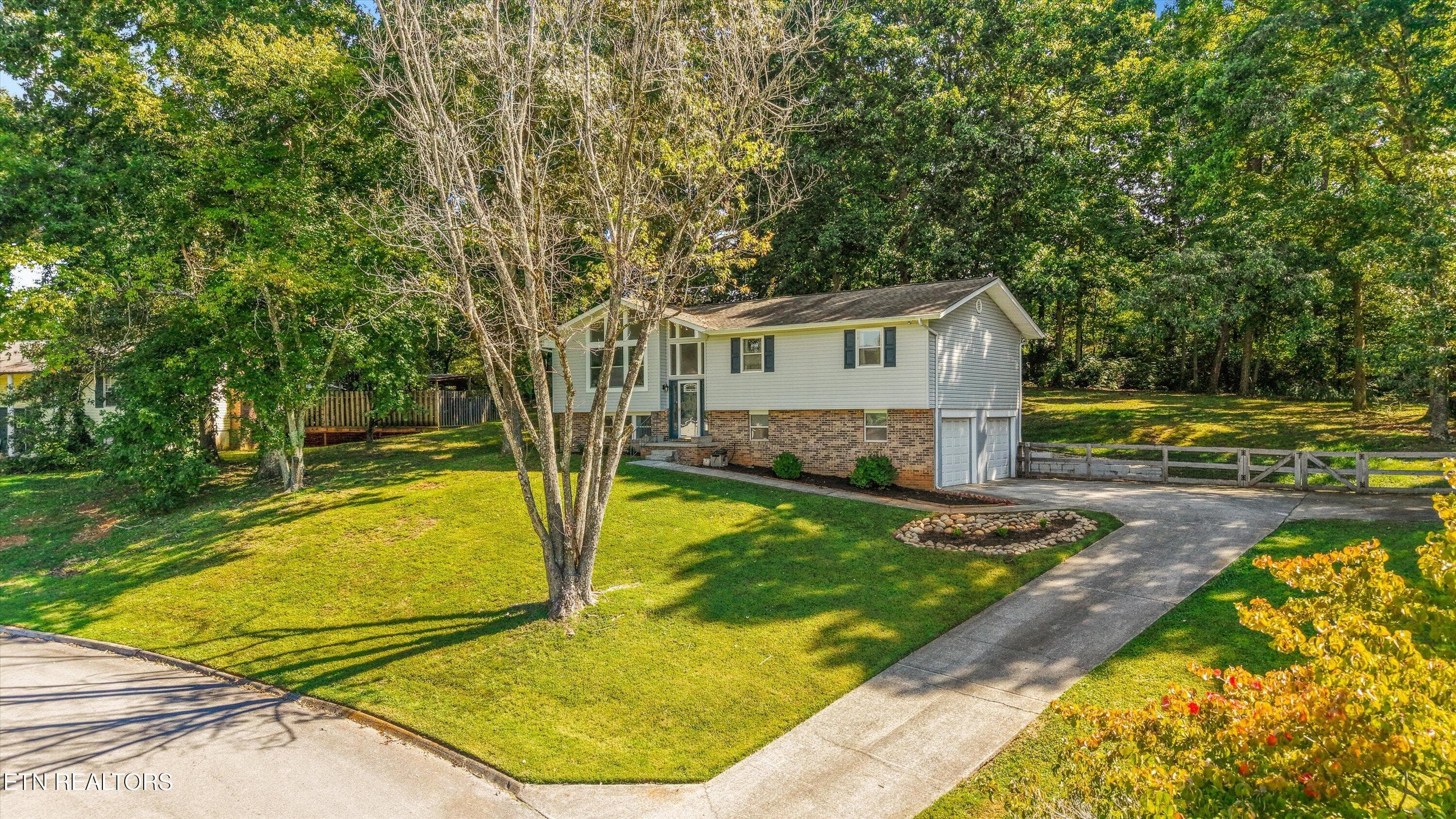 03-8804 Mallow Dr 43 - 8804 Mallow Drive, Knoxville, TN 37922, Knoxville