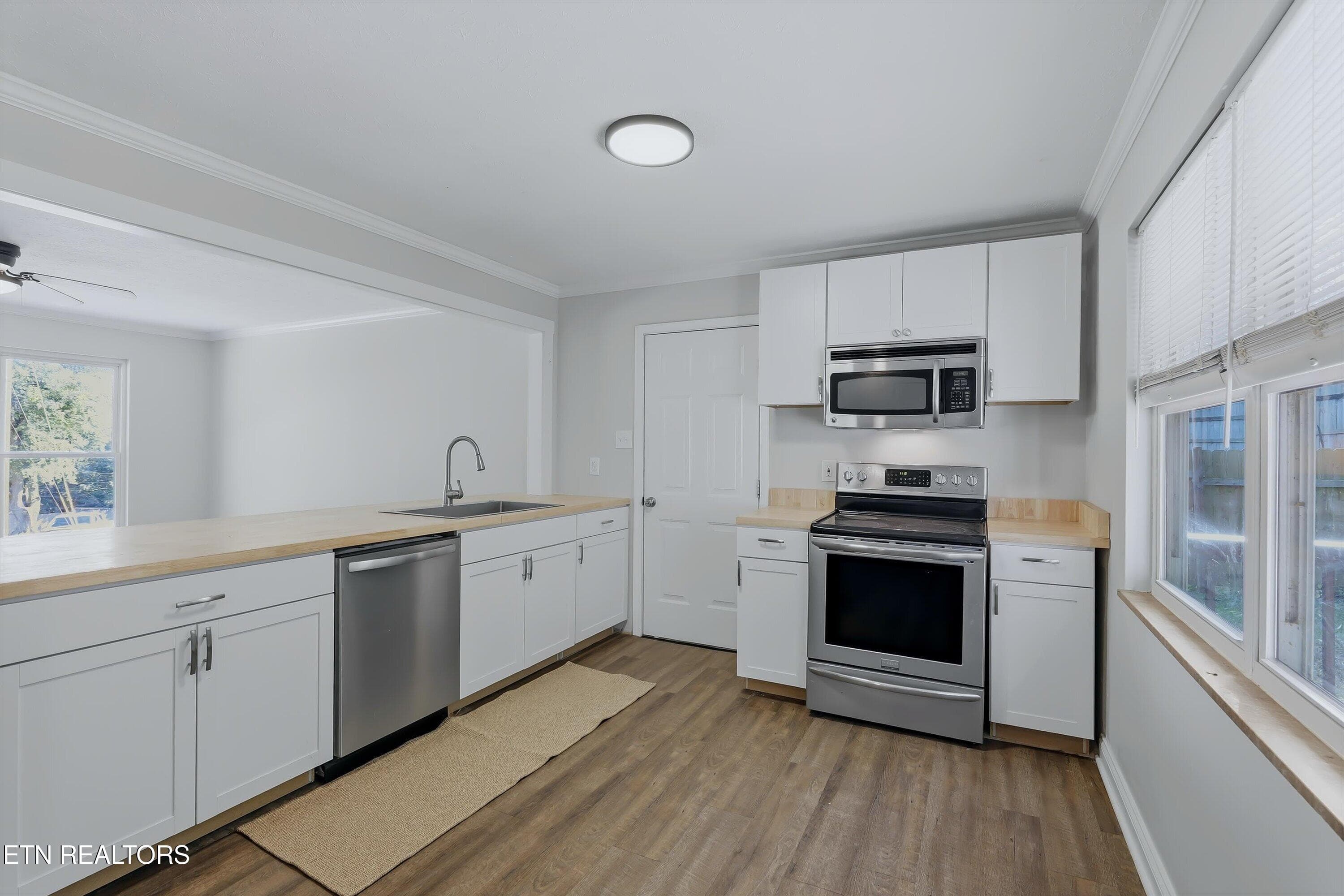Kitchen - 715 Lake Mill Lane, Knoxville, TN 37934, Knoxville