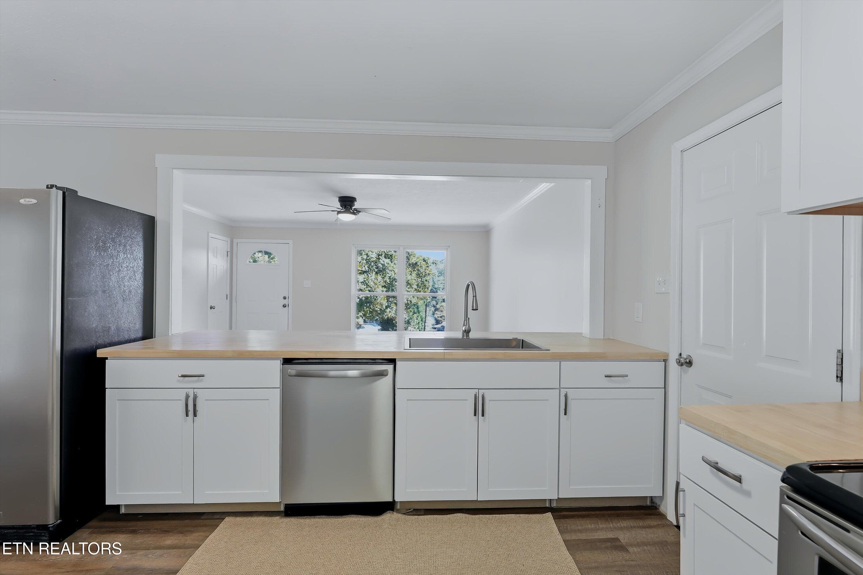 Kitchen - 715 Lake Mill Lane, Knoxville, TN 37934, Knoxville