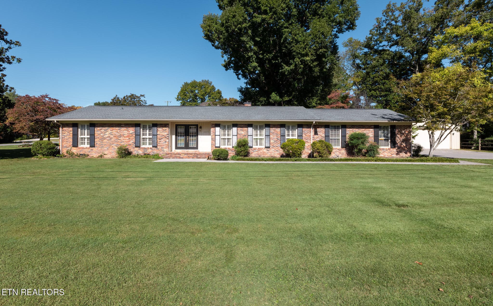 303 Greenhill Drive, Maryville, TN 37804