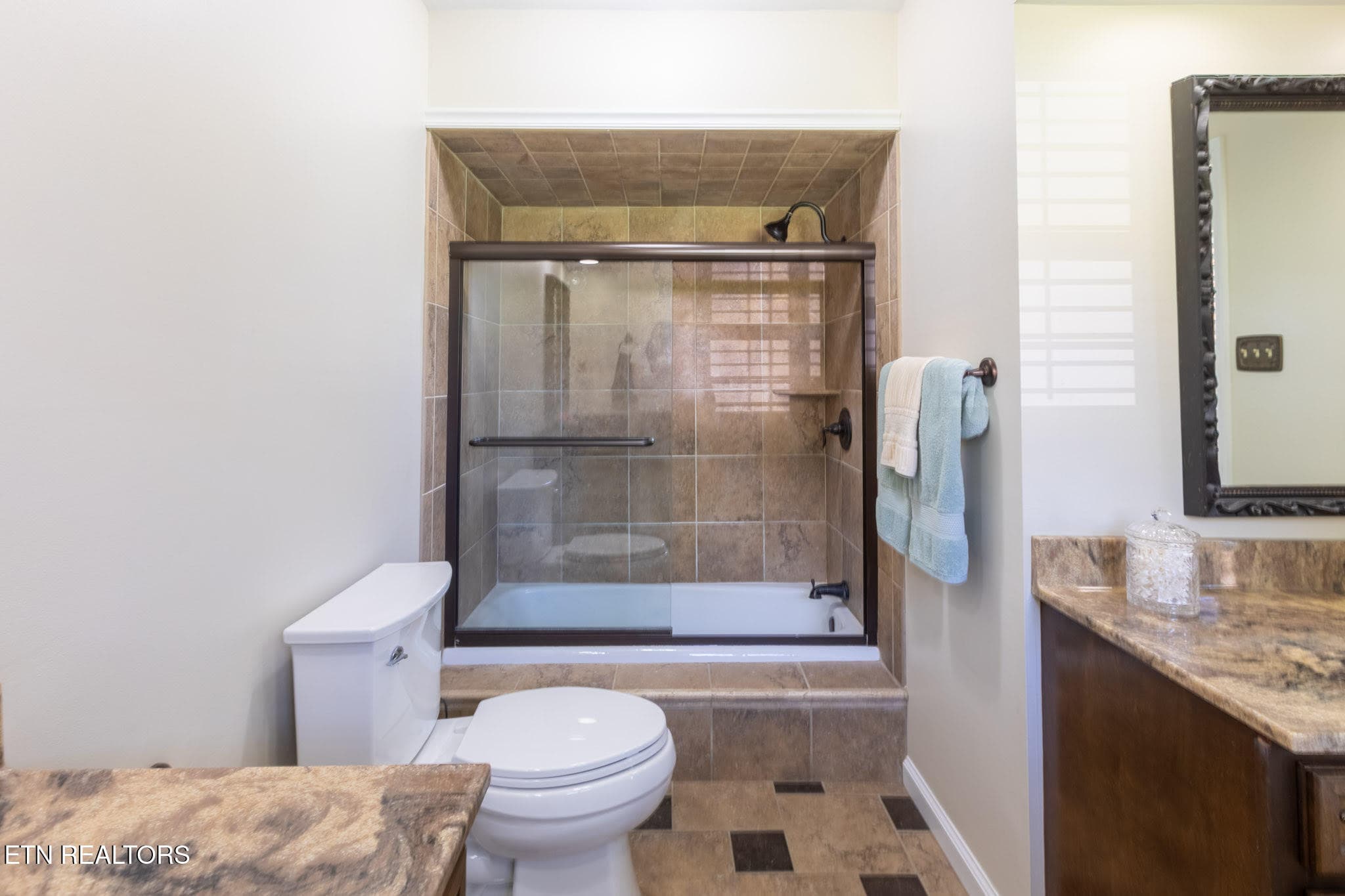 unnamed-25 - 303 Greenhill Drive, Maryville, TN 37804, Maryville