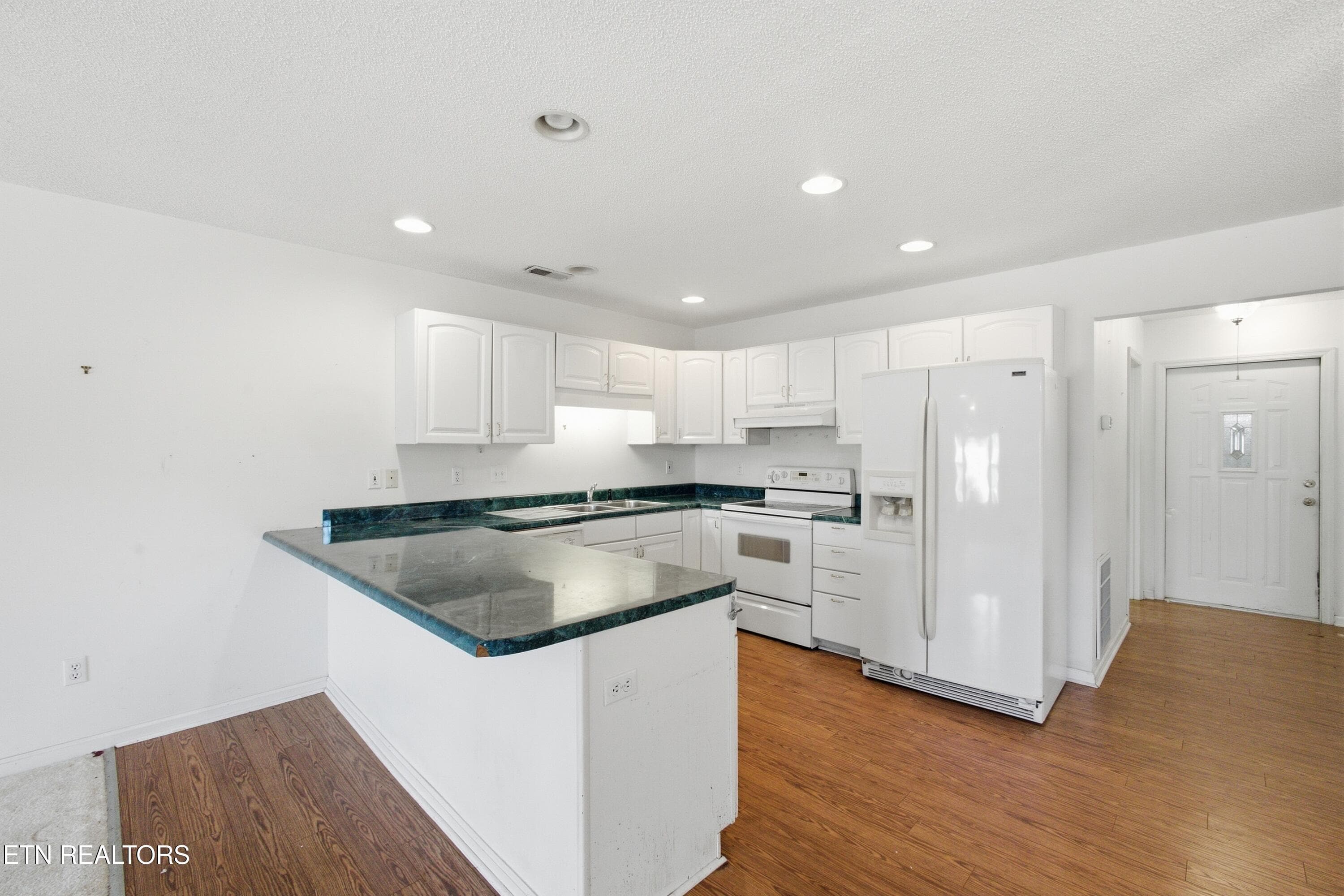 SPOT4399 - 1130 Fairgrounds Court, Kingston, TN 37763, Kingston