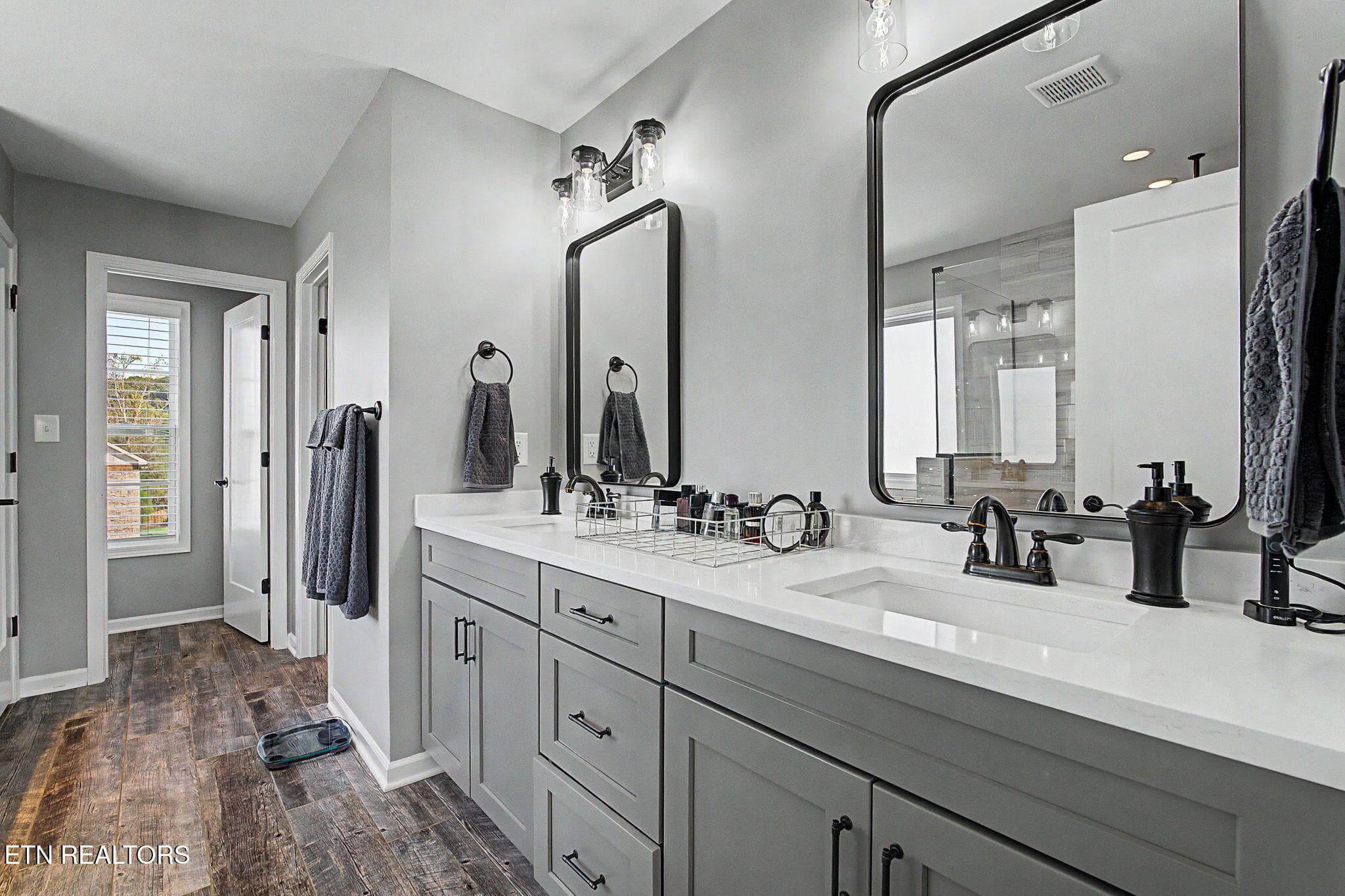 Primary Bath - 2039 Highland Ridge Lane, Knoxville, TN 37932, Knoxville