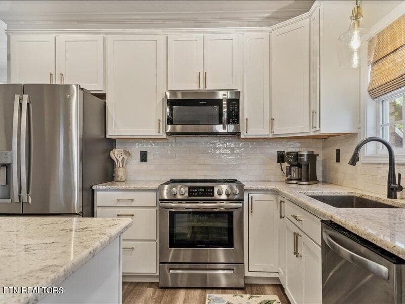 15-573 Timberline Dr 09 - 573 Timberline Drive, Lenoir City, TN 37772, Lenoir City