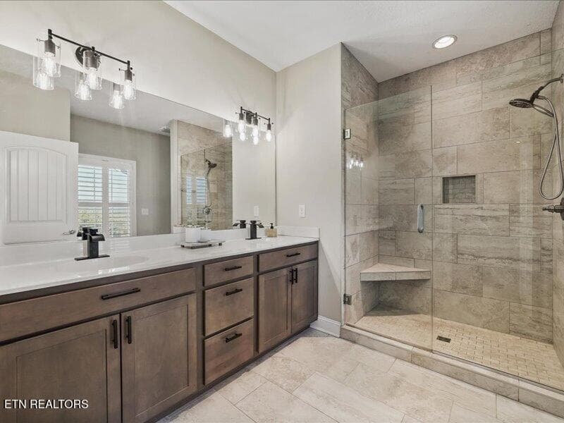 28-573 Timberline Dr 22 - 573 Timberline Drive, Lenoir City, TN 37772, Lenoir City