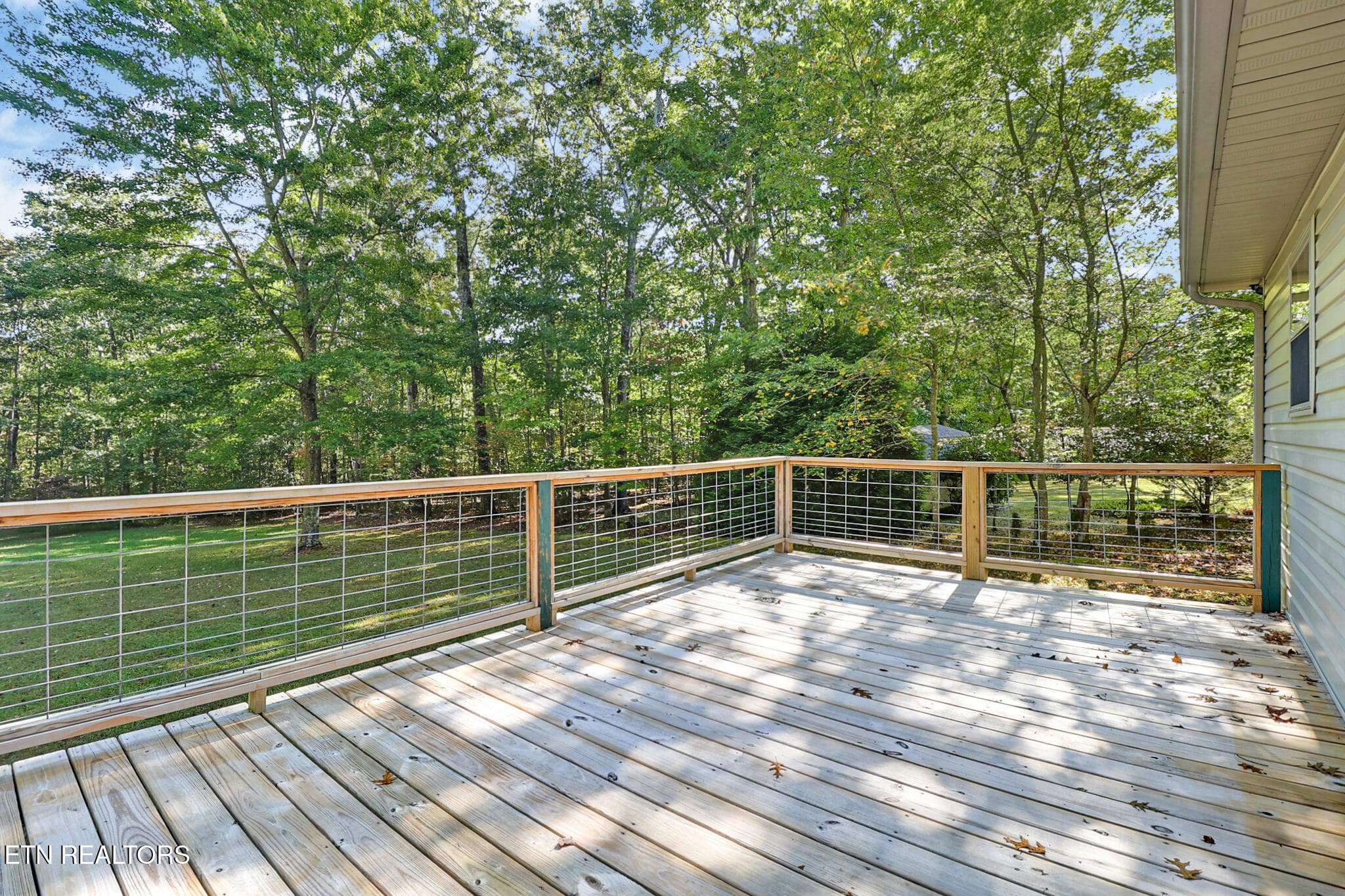 Deck - 118 Robin Hood Drive, Crossville, TN 38555, Crossville