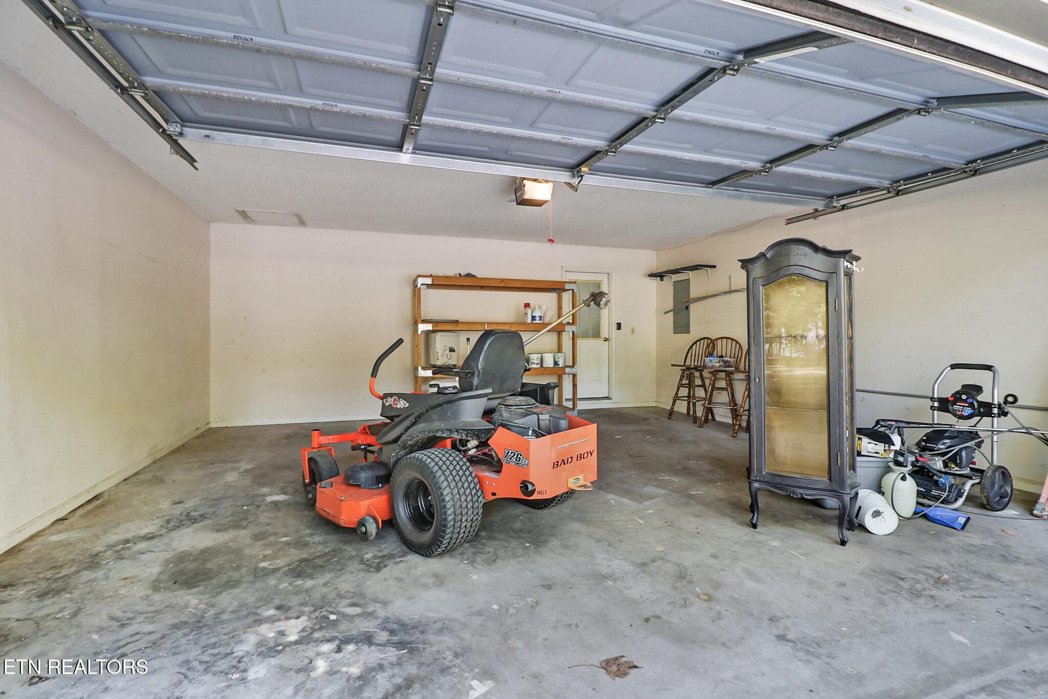 Garage - 118 Robin Hood Drive, Crossville, TN 38555, Crossville
