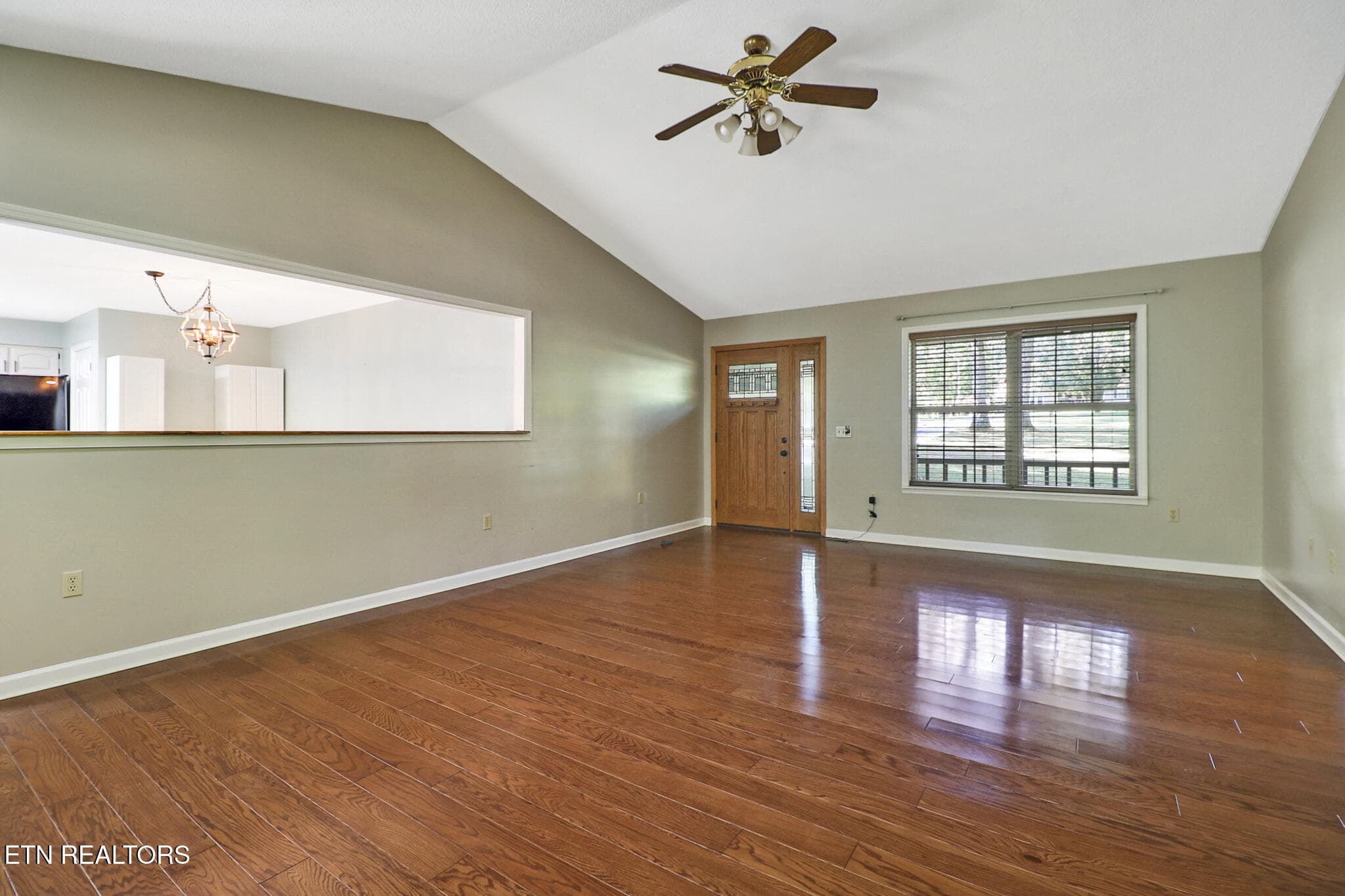 Living Room - 118 Robin Hood Drive, Crossville, TN 38555, Crossville