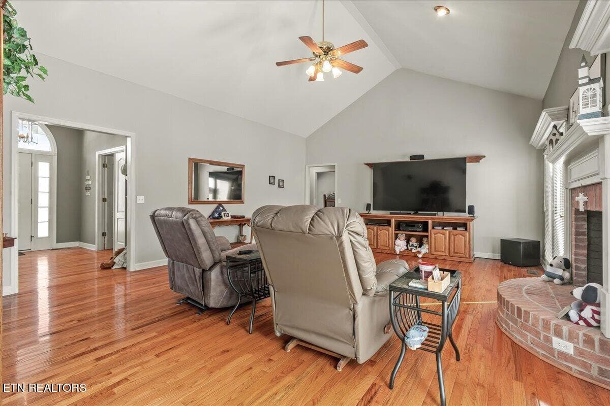 06-407 Mount View Rd-2 - 407 Mountain View Rd, Madisonville, TN 37354