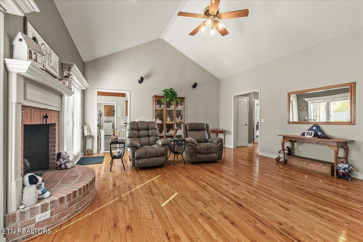 09-407 Mount View Rd-5 - 407 Mountain View Rd, Madisonville, TN 37354