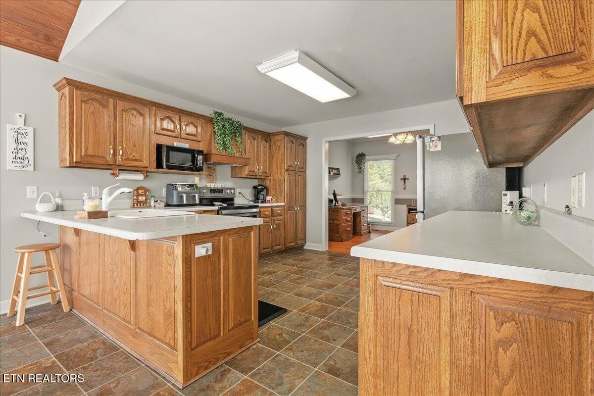 24-407 Mount View Rd-20 - 407 Mountain View Rd, Madisonville, TN 37354