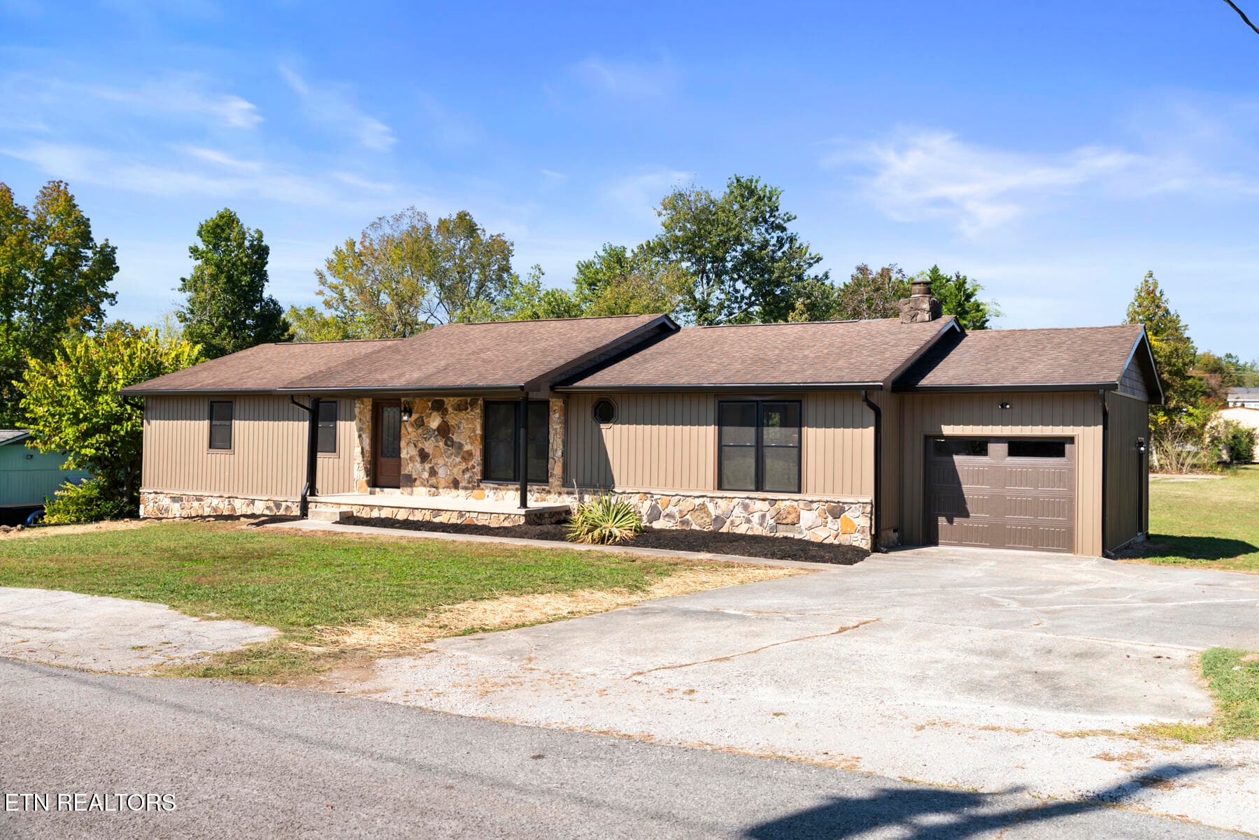 DSC08908 - 130 3rd St, Rockwood, TN 37854, Rockwood
