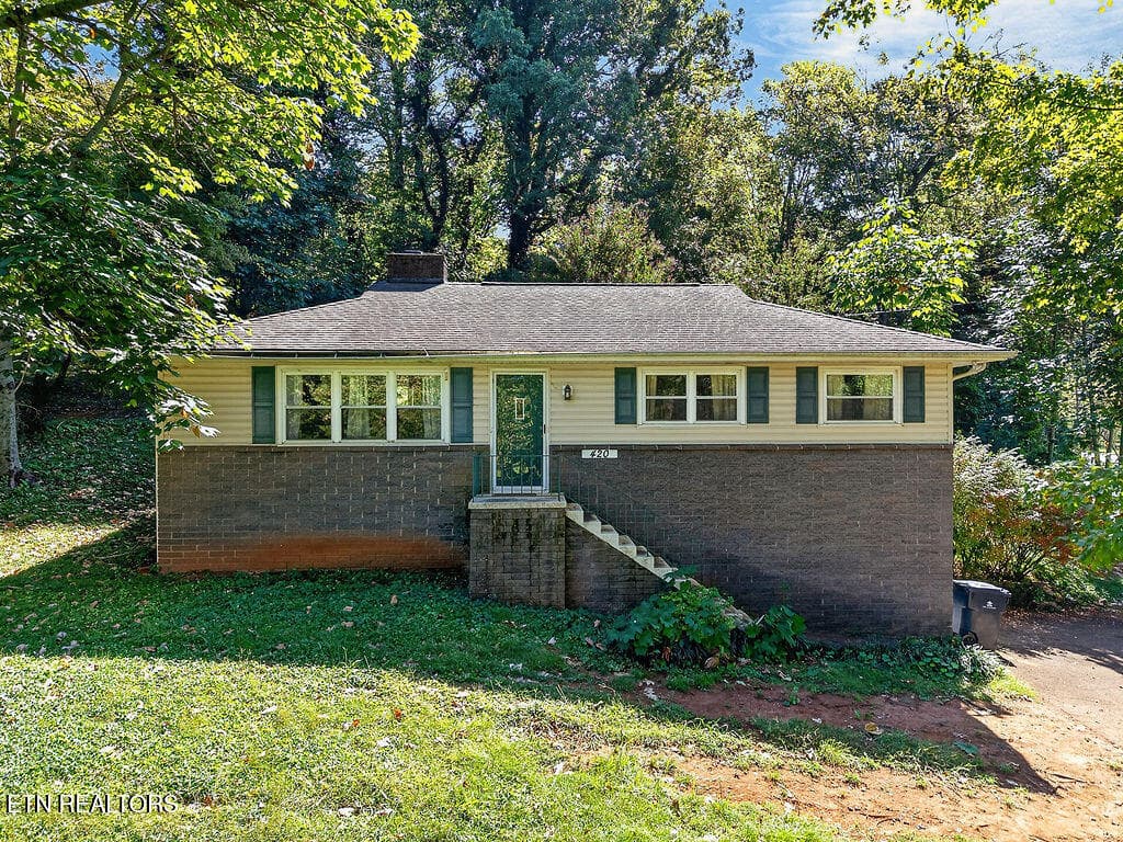 420 Hialeah Drive, Knoxville, TN 37920